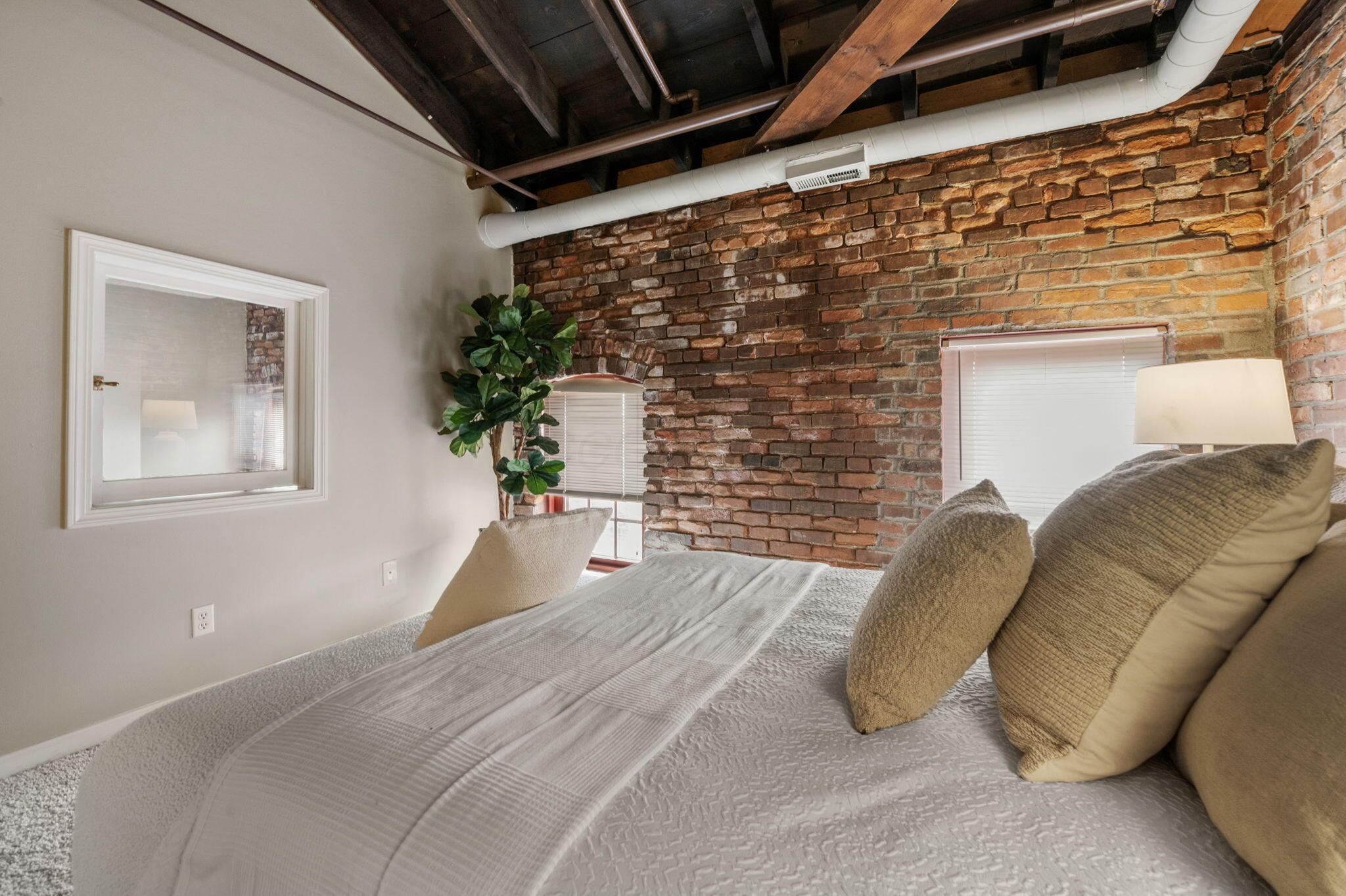 544 S Front Street, 312