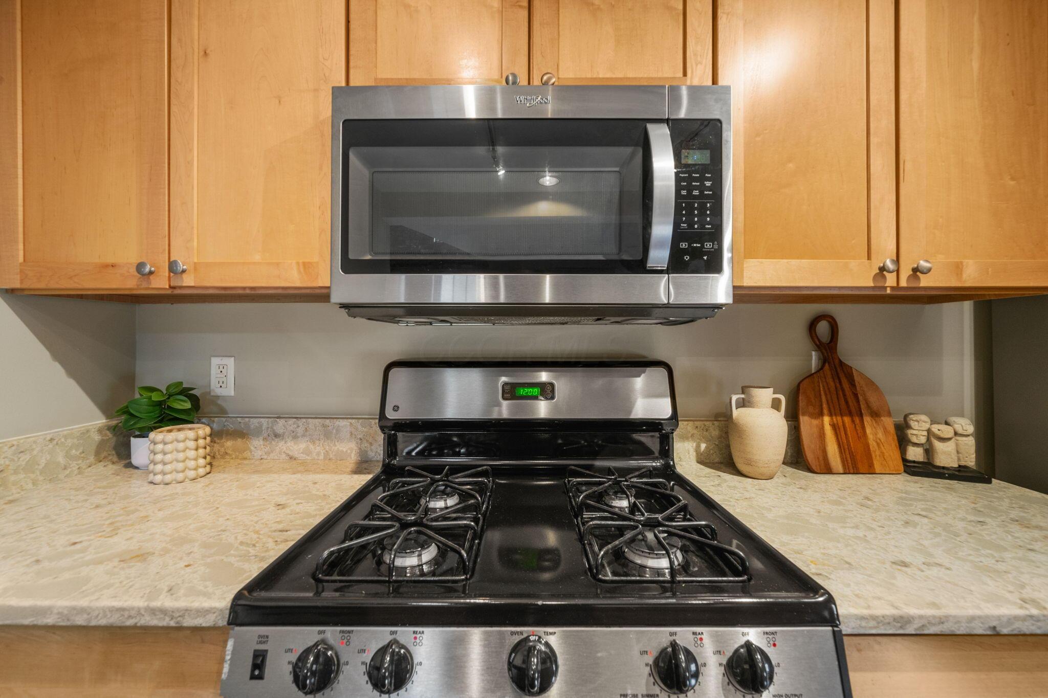 544 S Front Street, 312