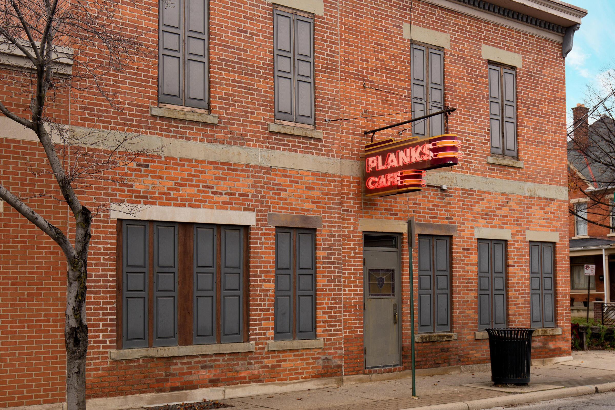 209 E Morrill Avenue