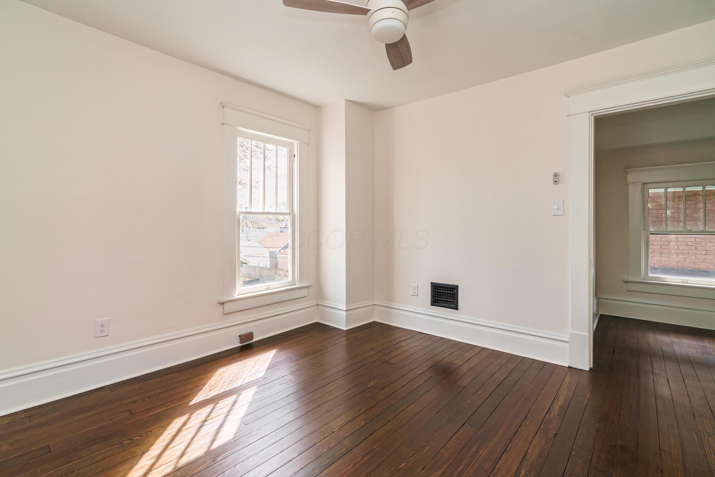 209 E Morrill Avenue