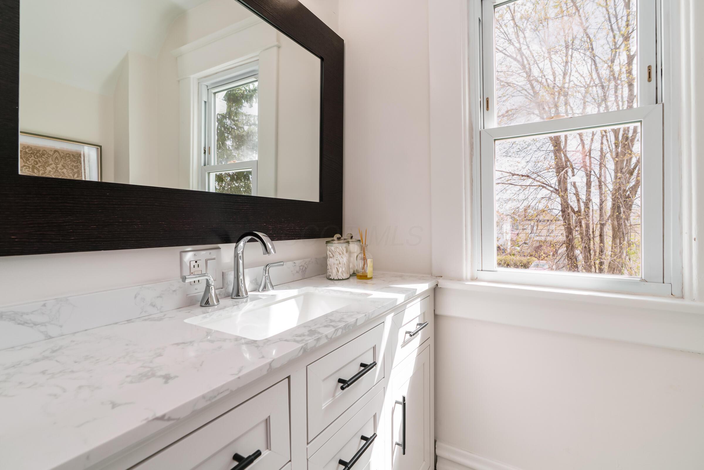 209 E Morrill Avenue