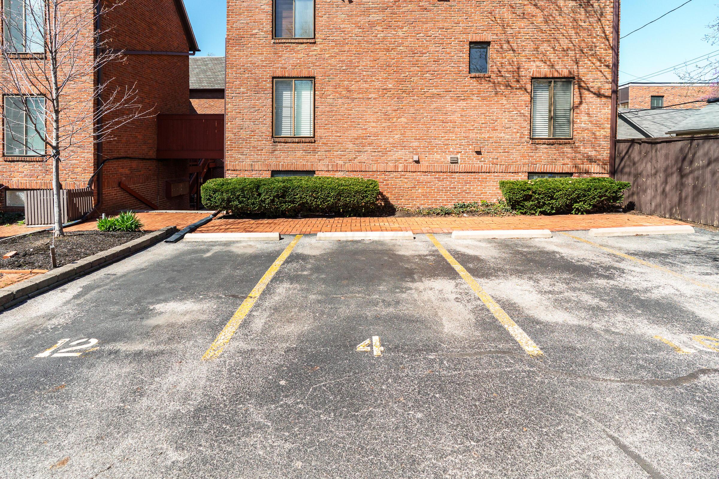 285 Lear Street, 4
