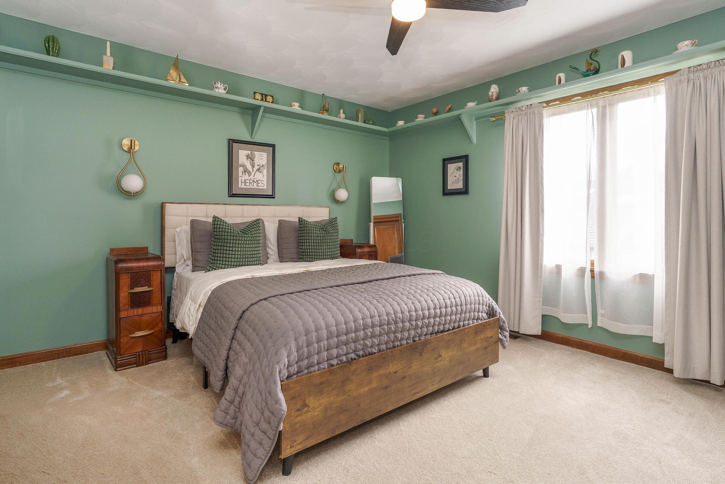 8176 Lake Bluff Court