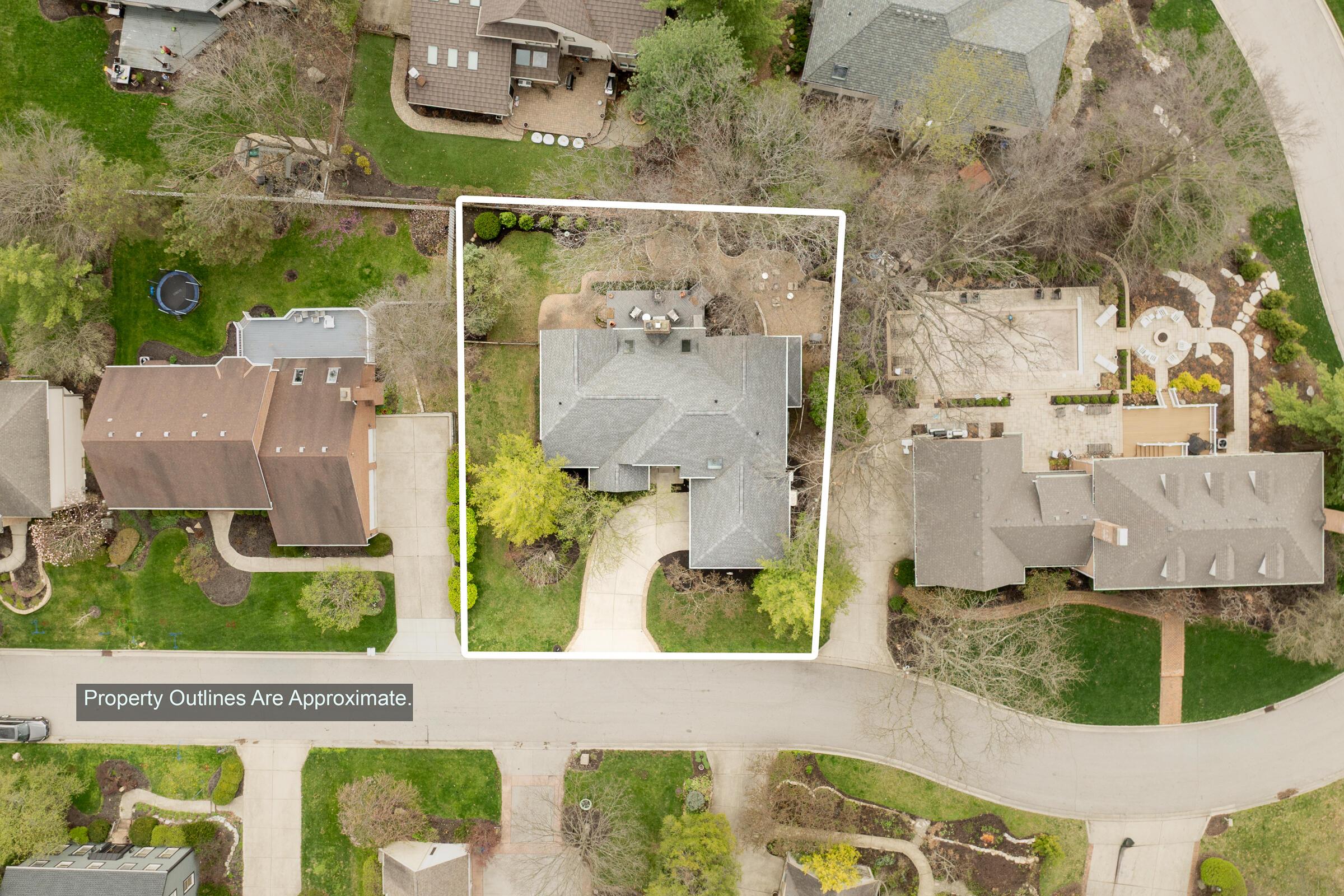 8176 Lake Bluff Court