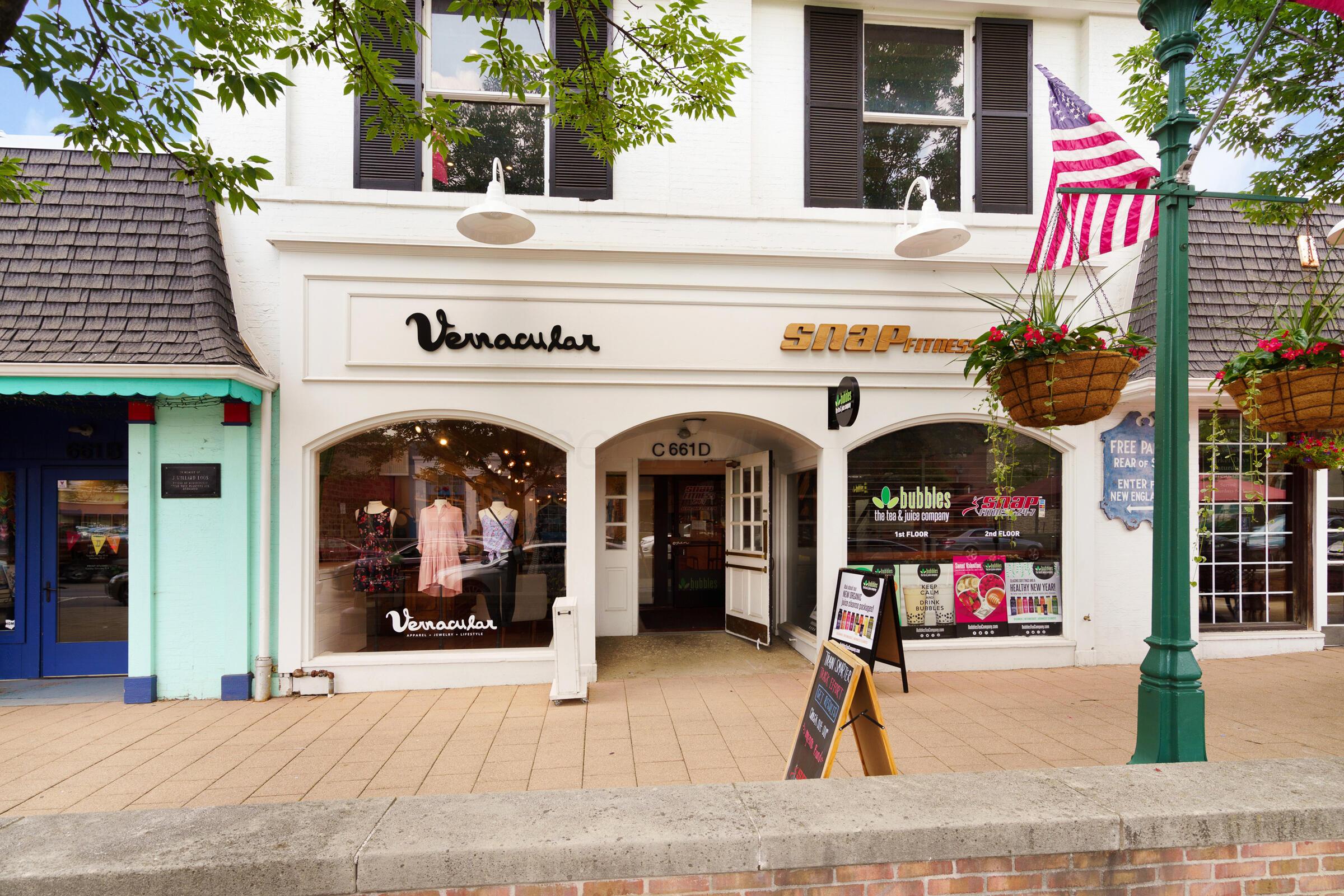 8176 Lake Bluff Court