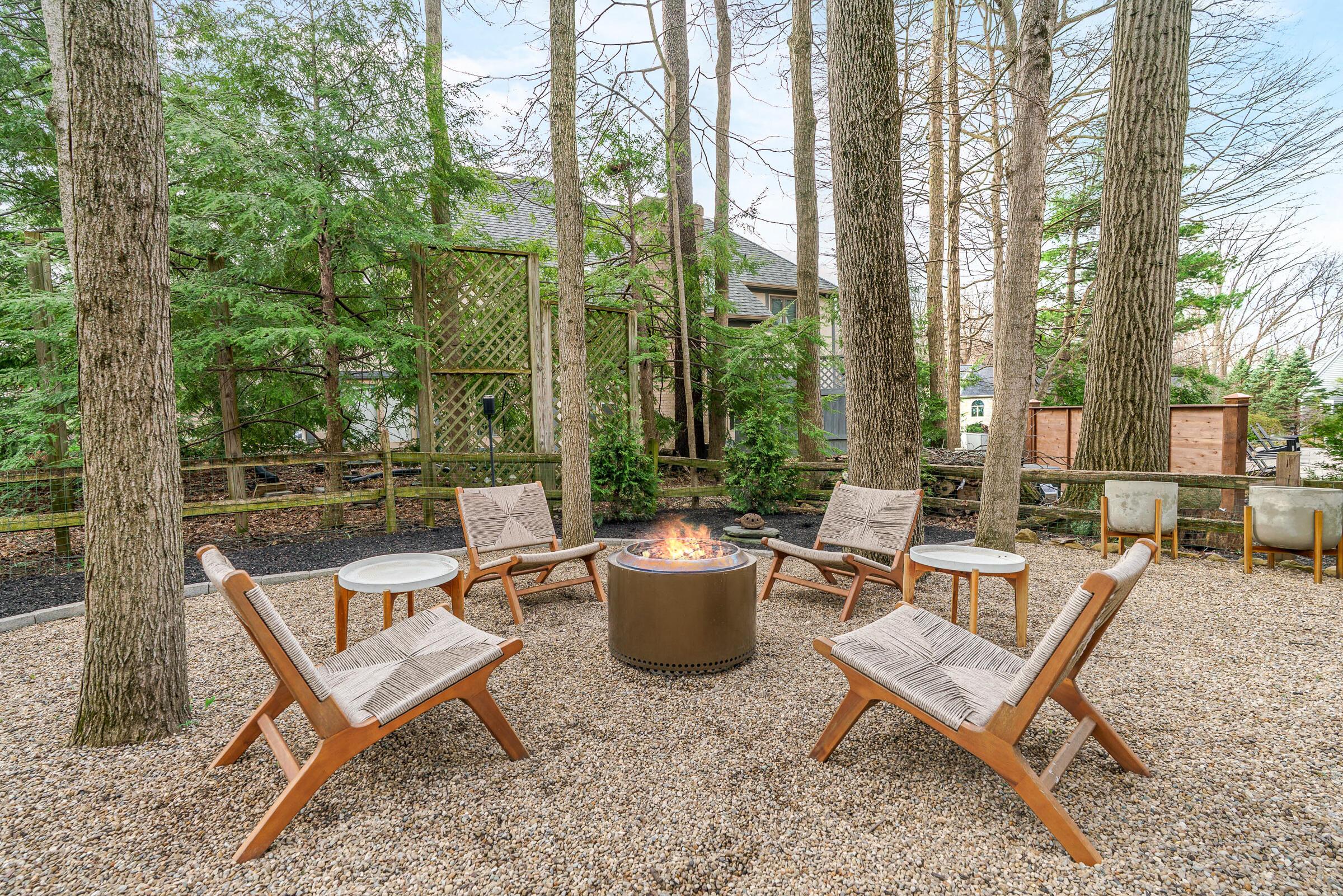 8176 Lake Bluff Court