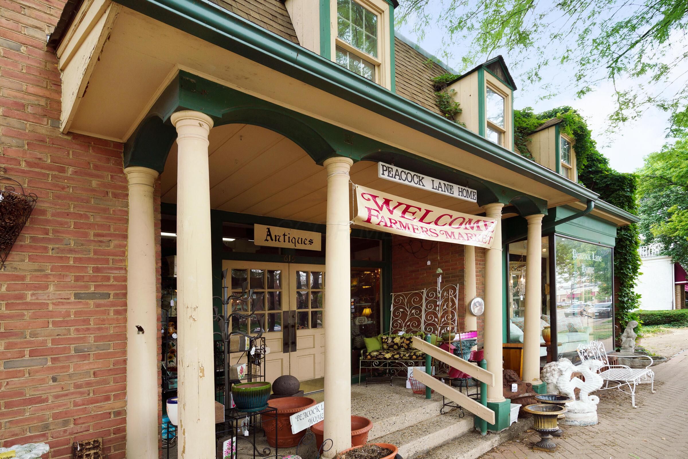 8176 Lake Bluff Court