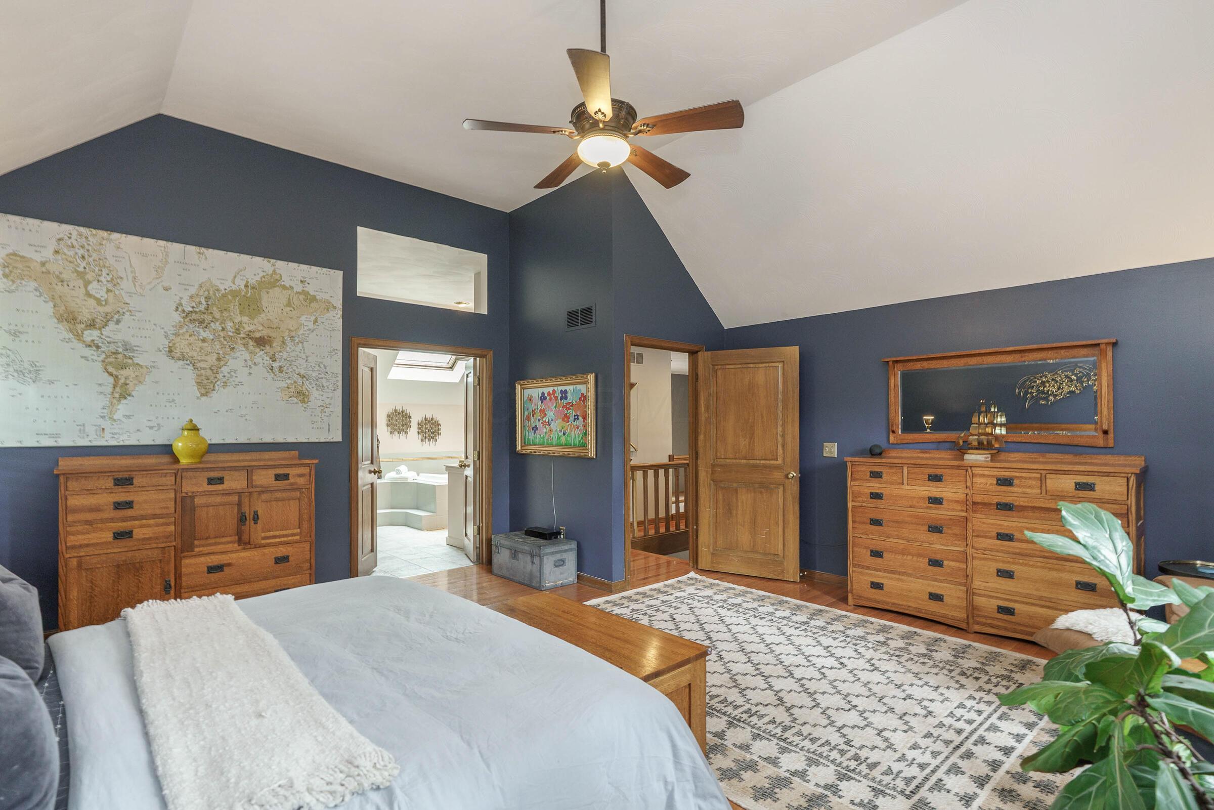 8176 Lake Bluff Court