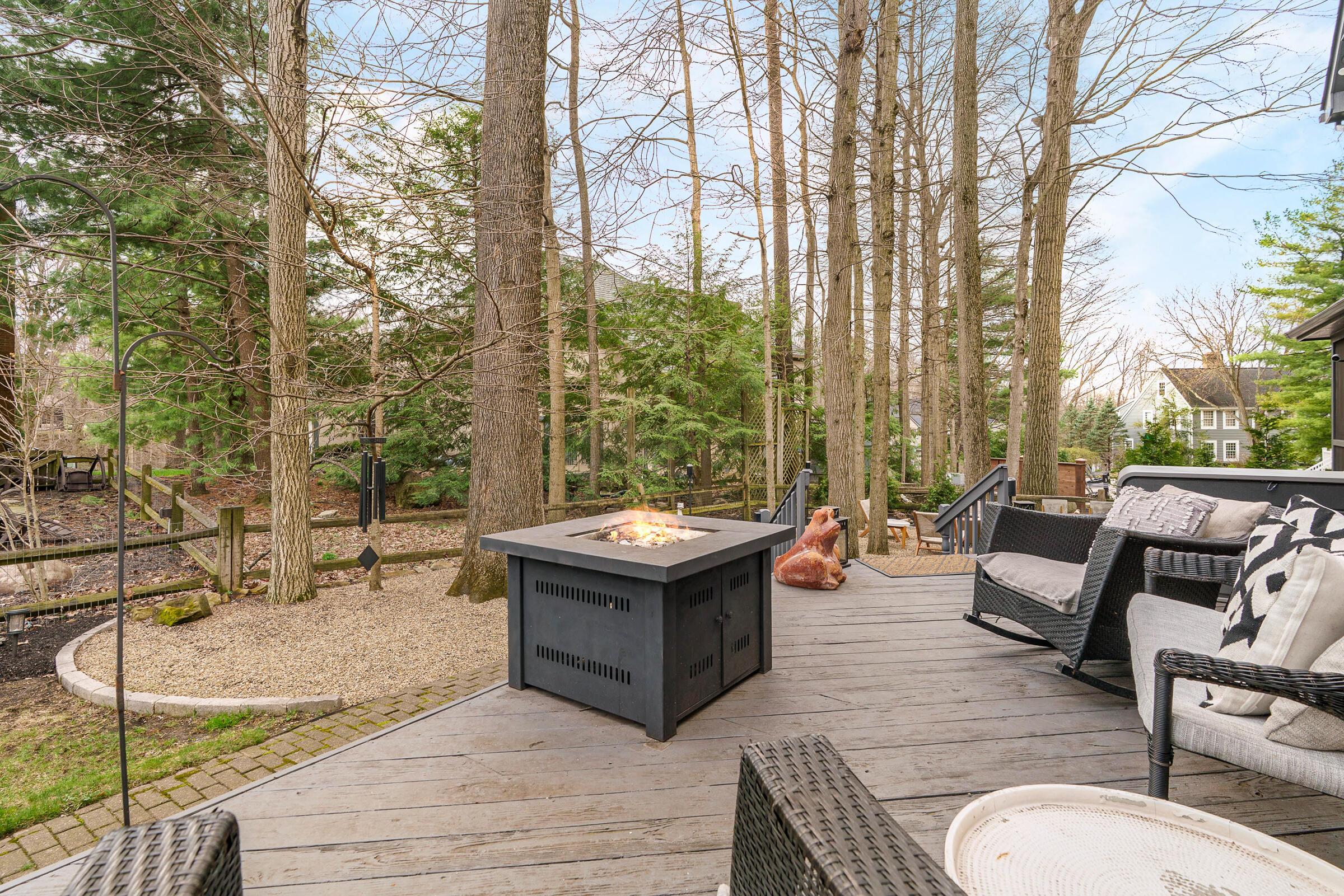 8176 Lake Bluff Court