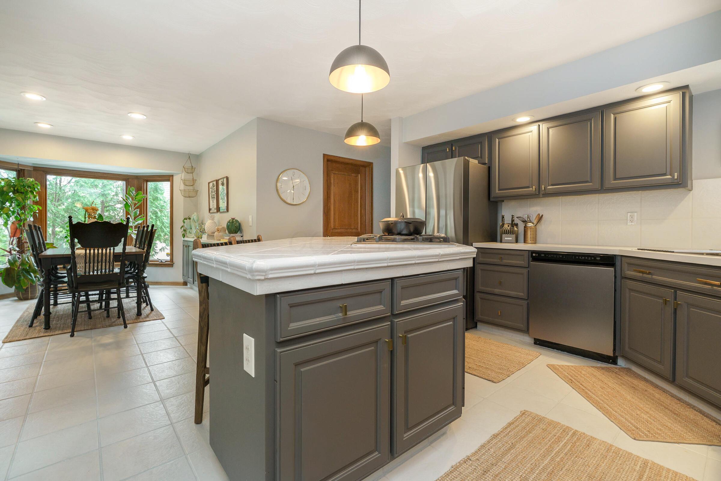 8176 Lake Bluff Court