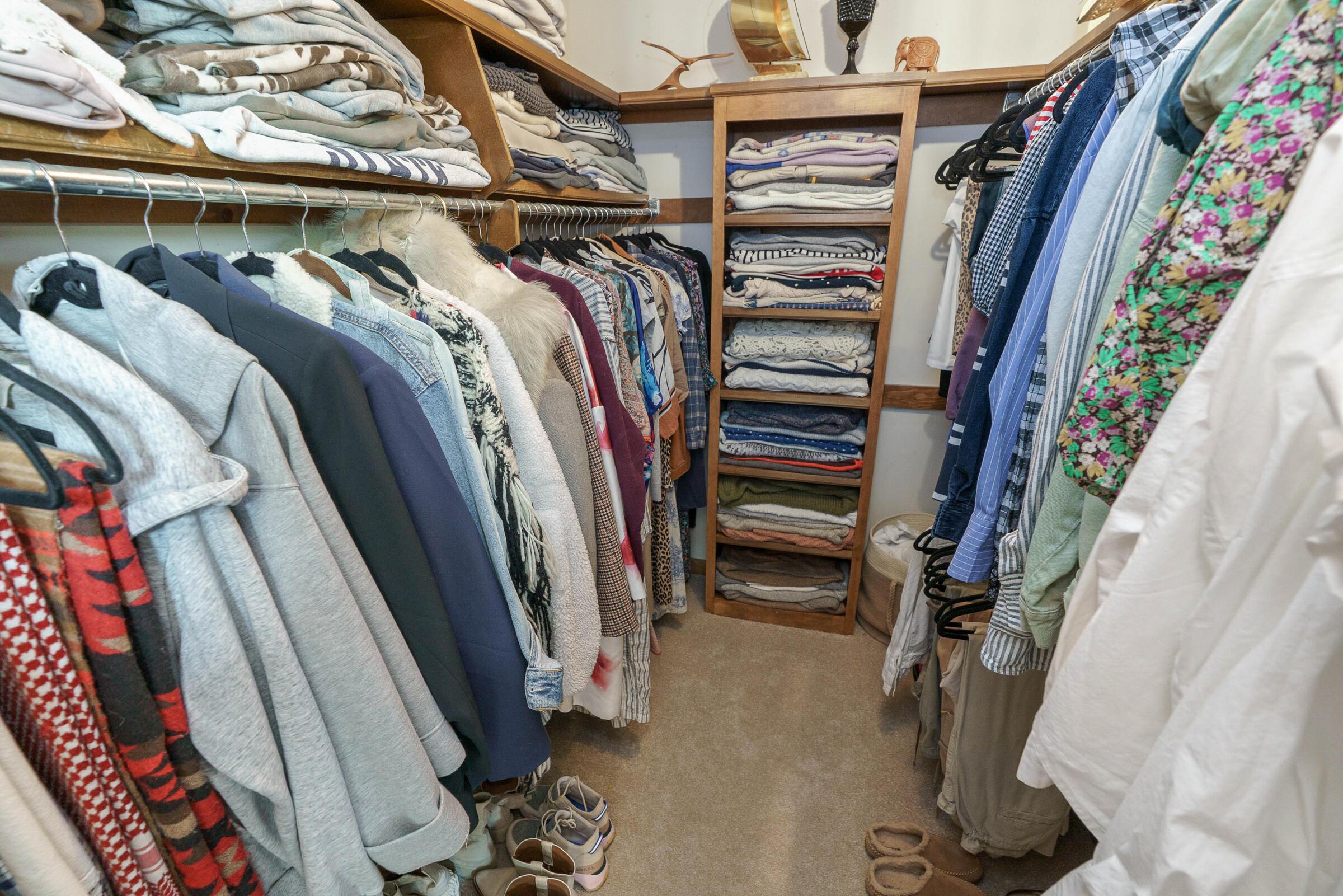 8176 Lake Bluff Court