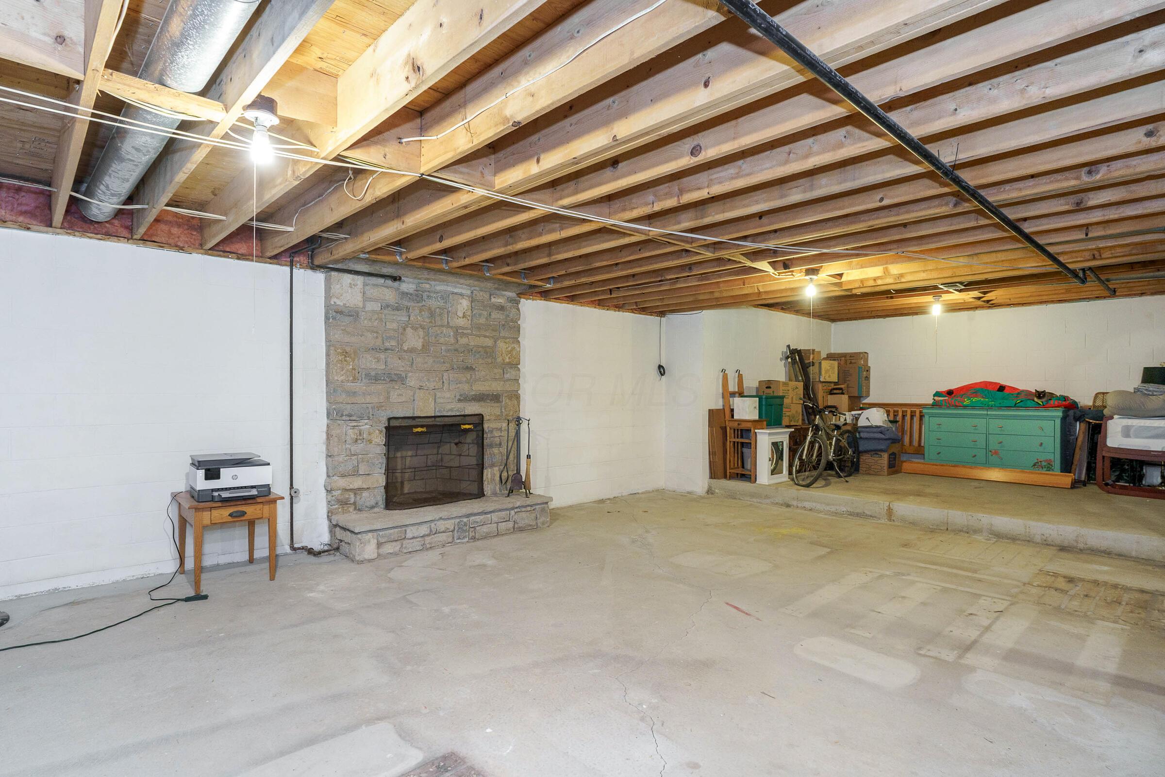 8176 Lake Bluff Court