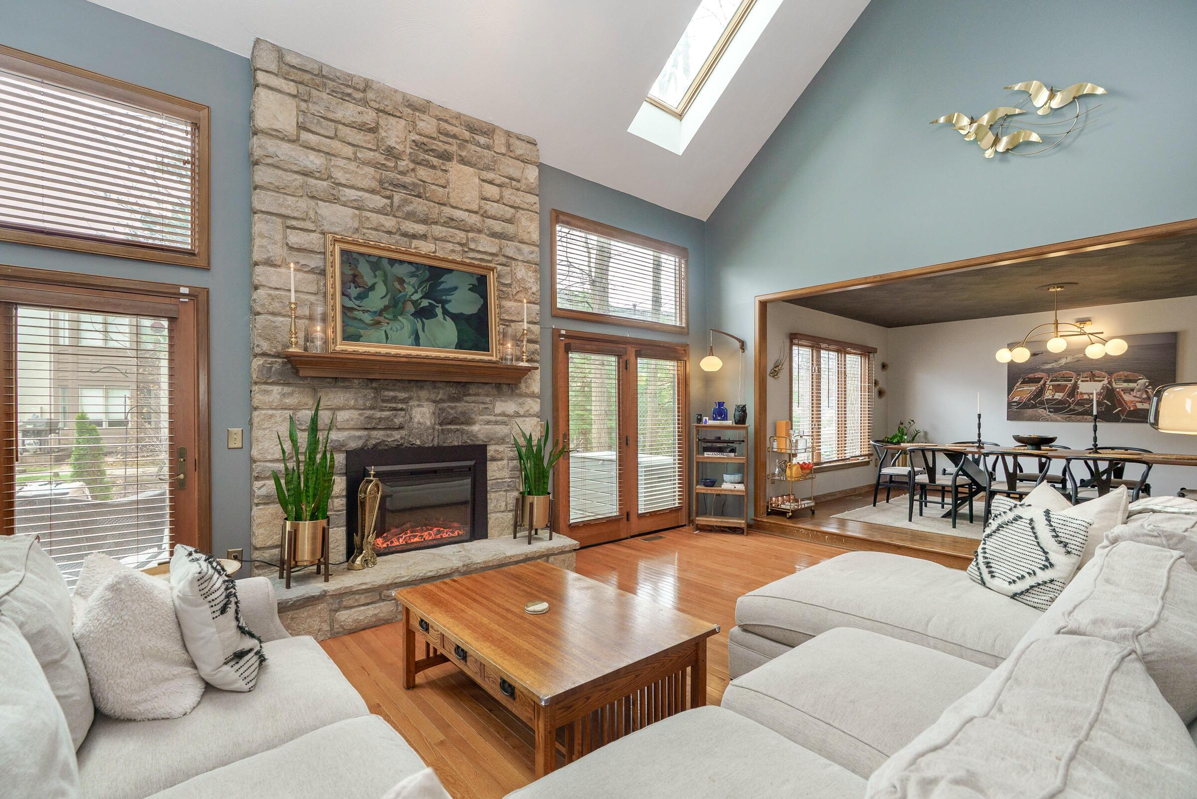 8176 Lake Bluff Court