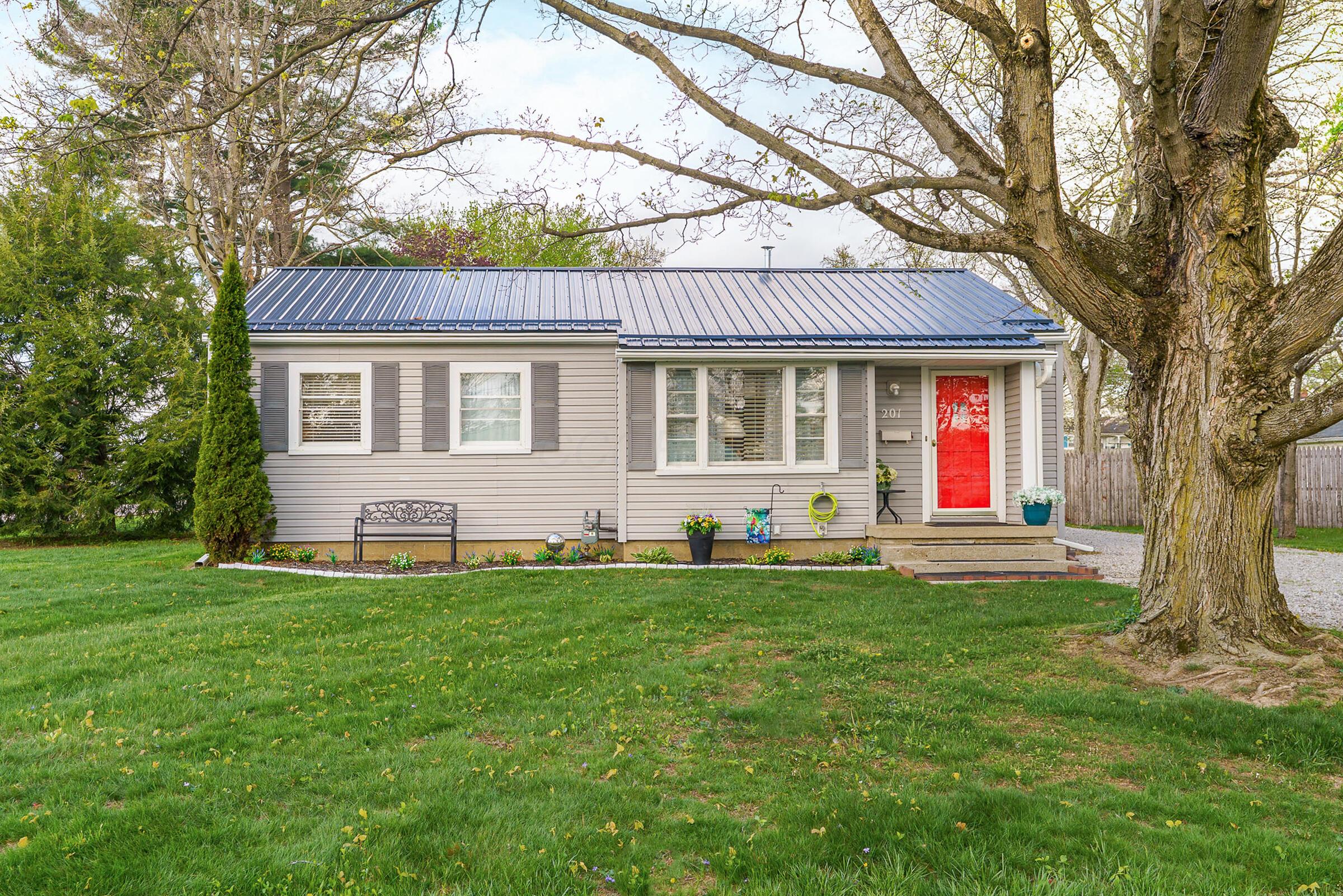 201 Rose Avenue