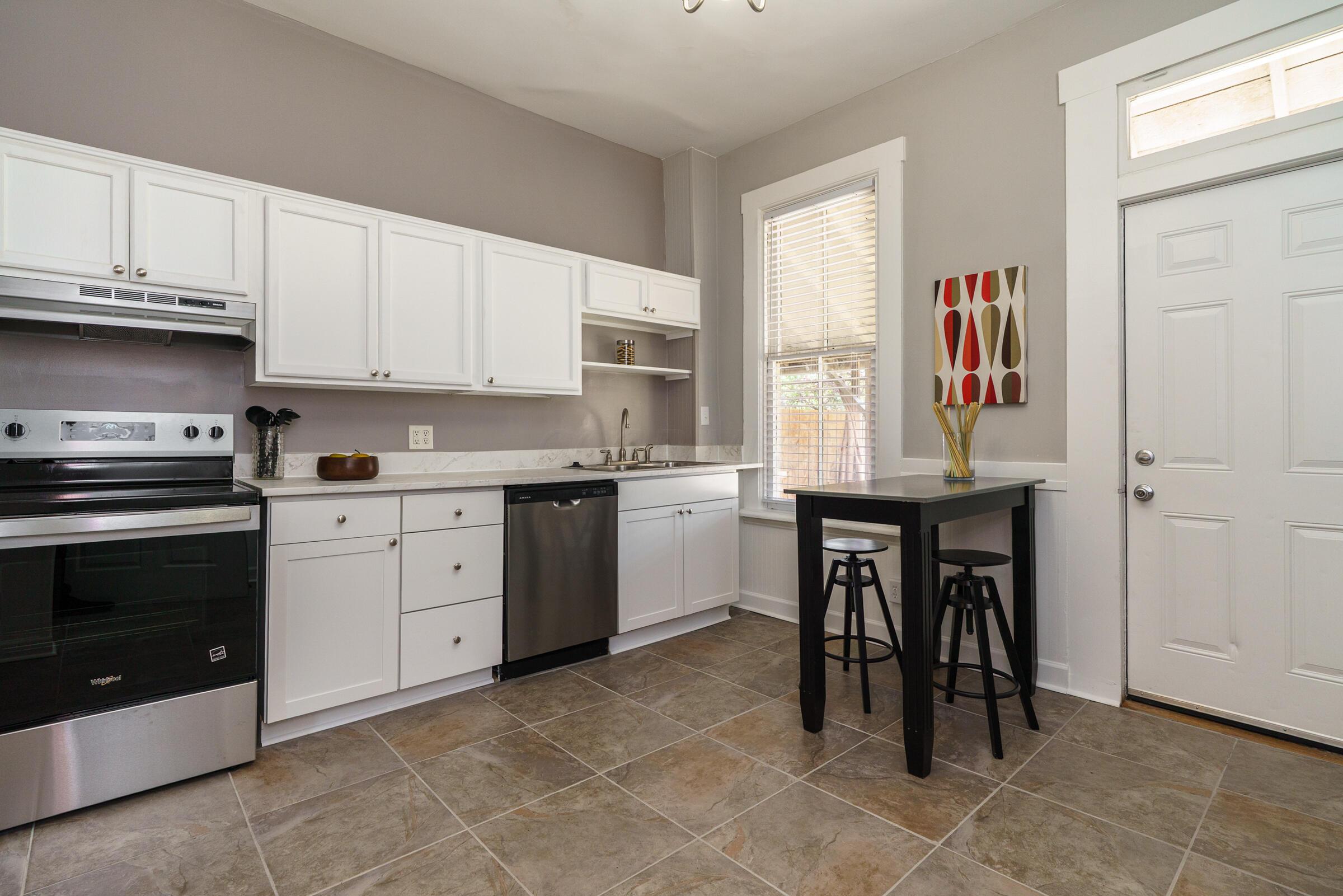 1121-1123 City Park Avenue