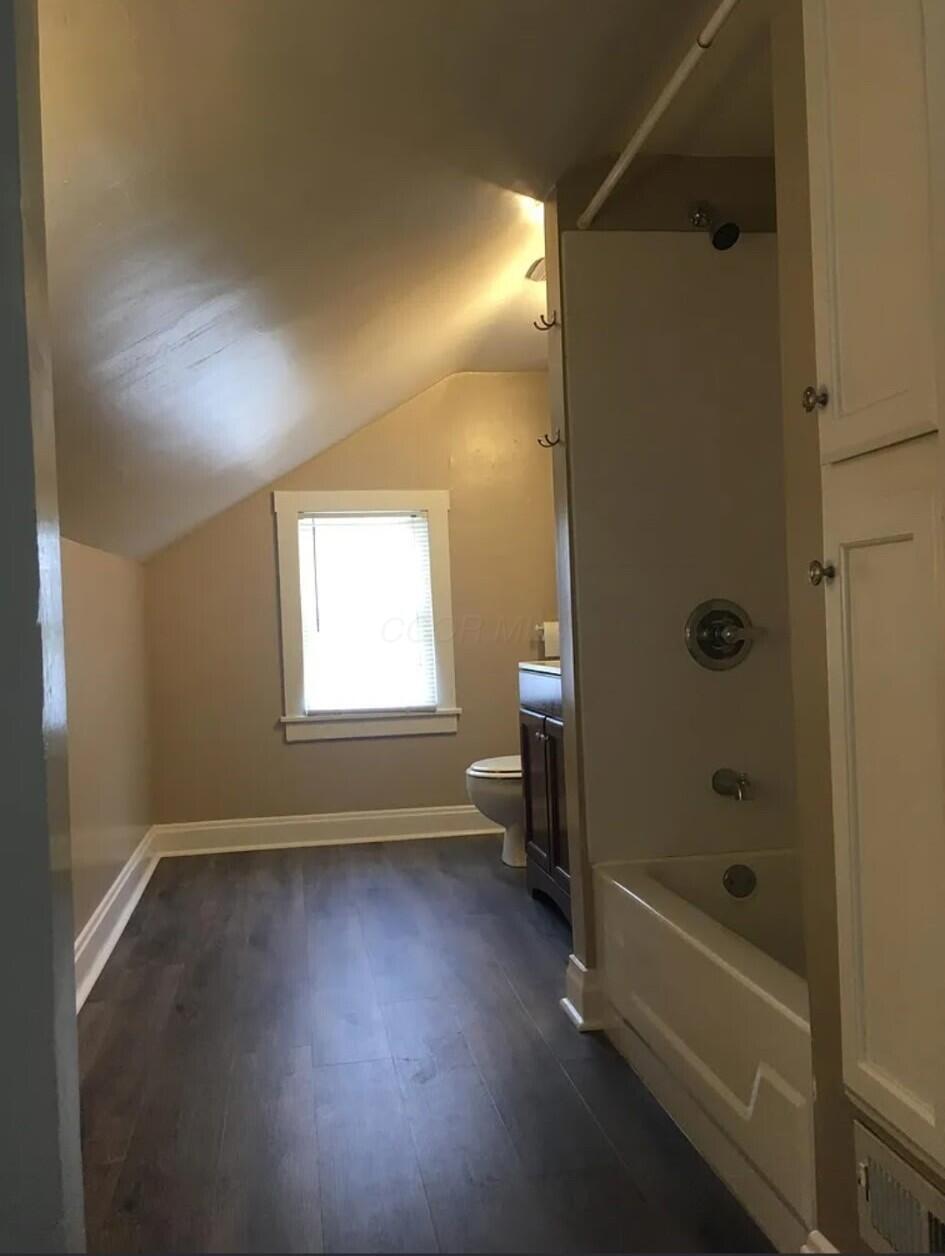 1121-1123 City Park Avenue