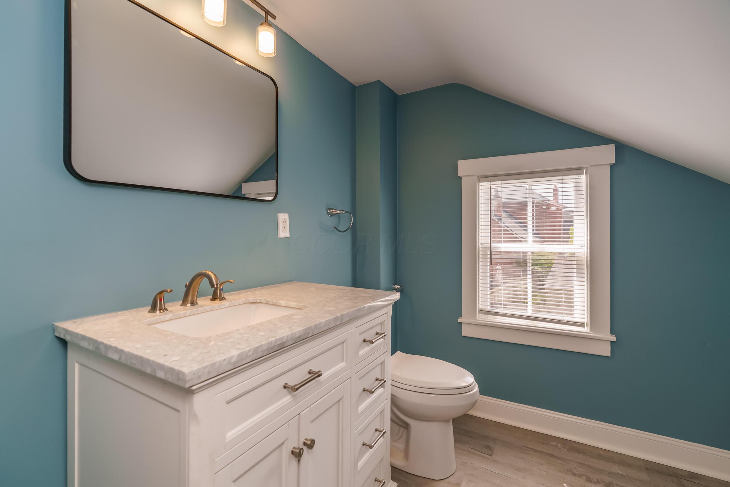 1121-1123 City Park Avenue