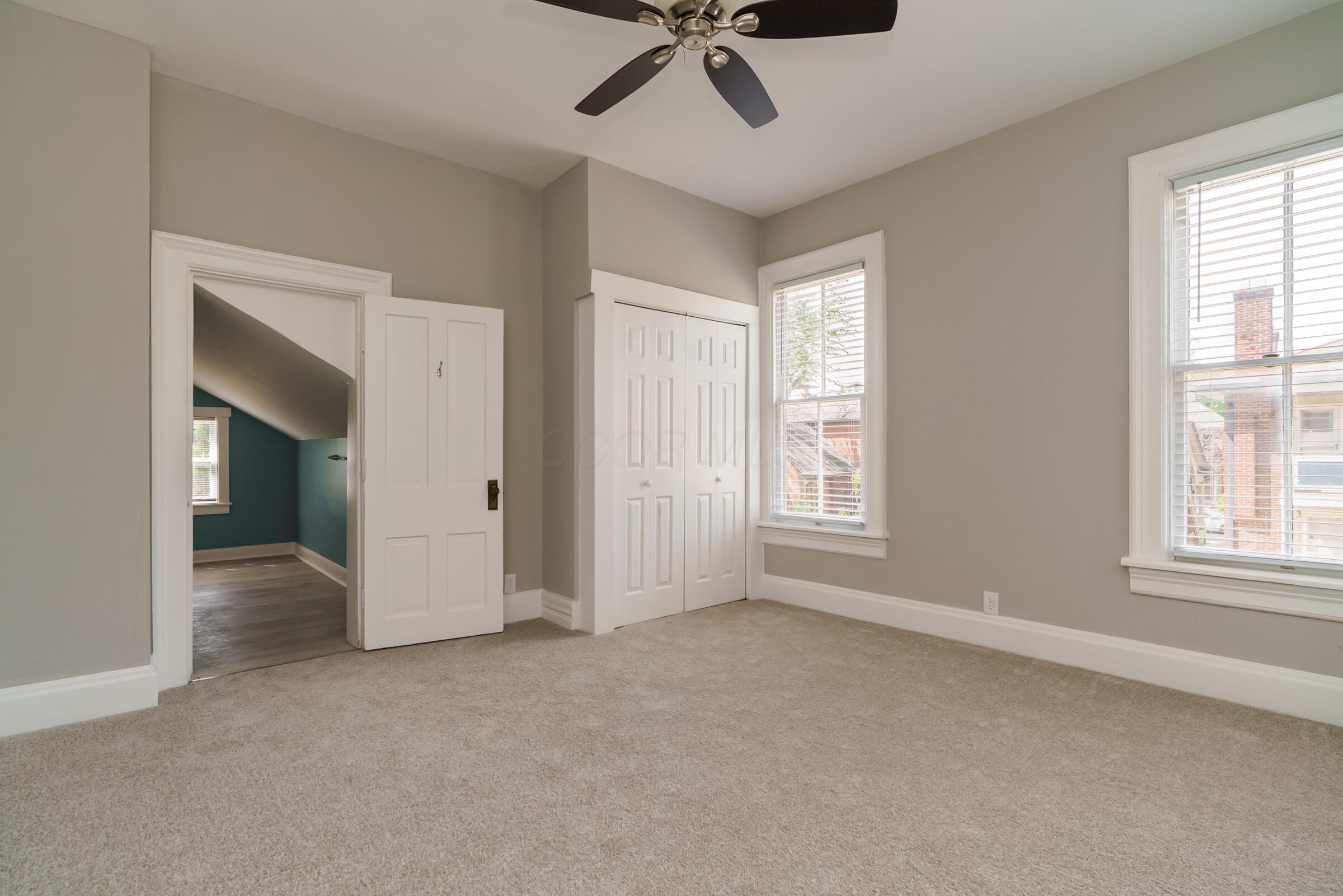 1121-1123 City Park Avenue