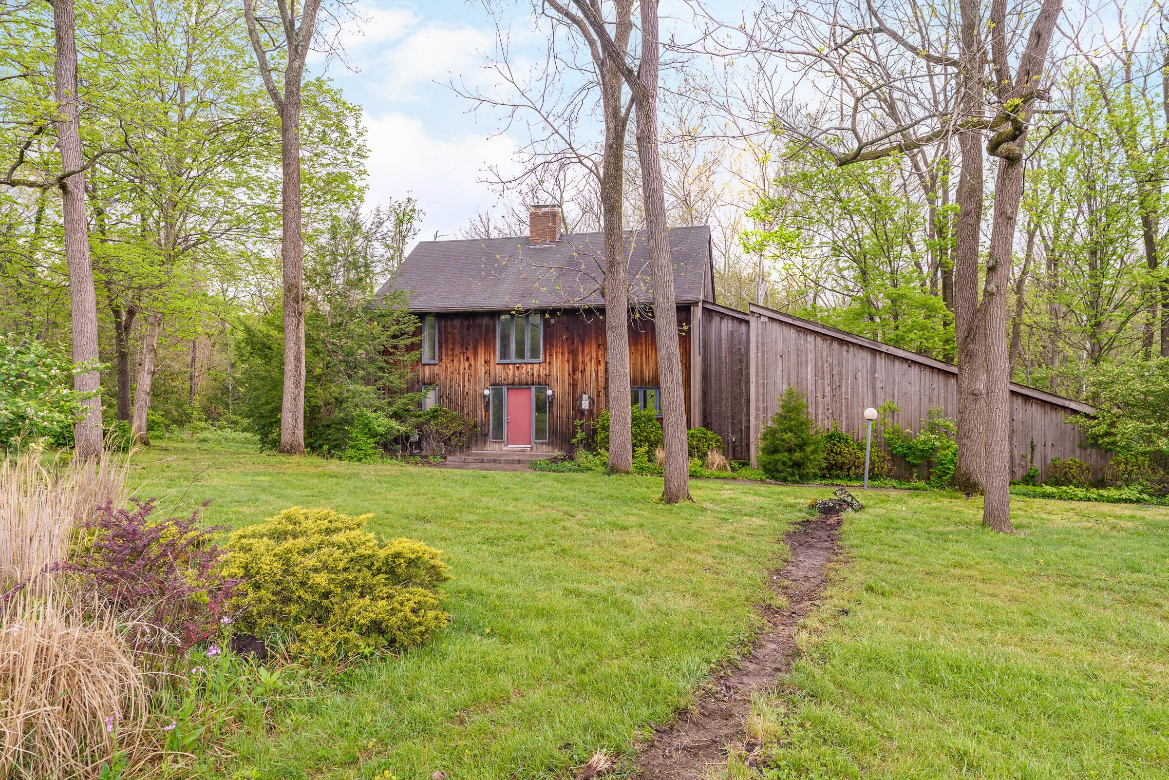 1484 Carriage Road