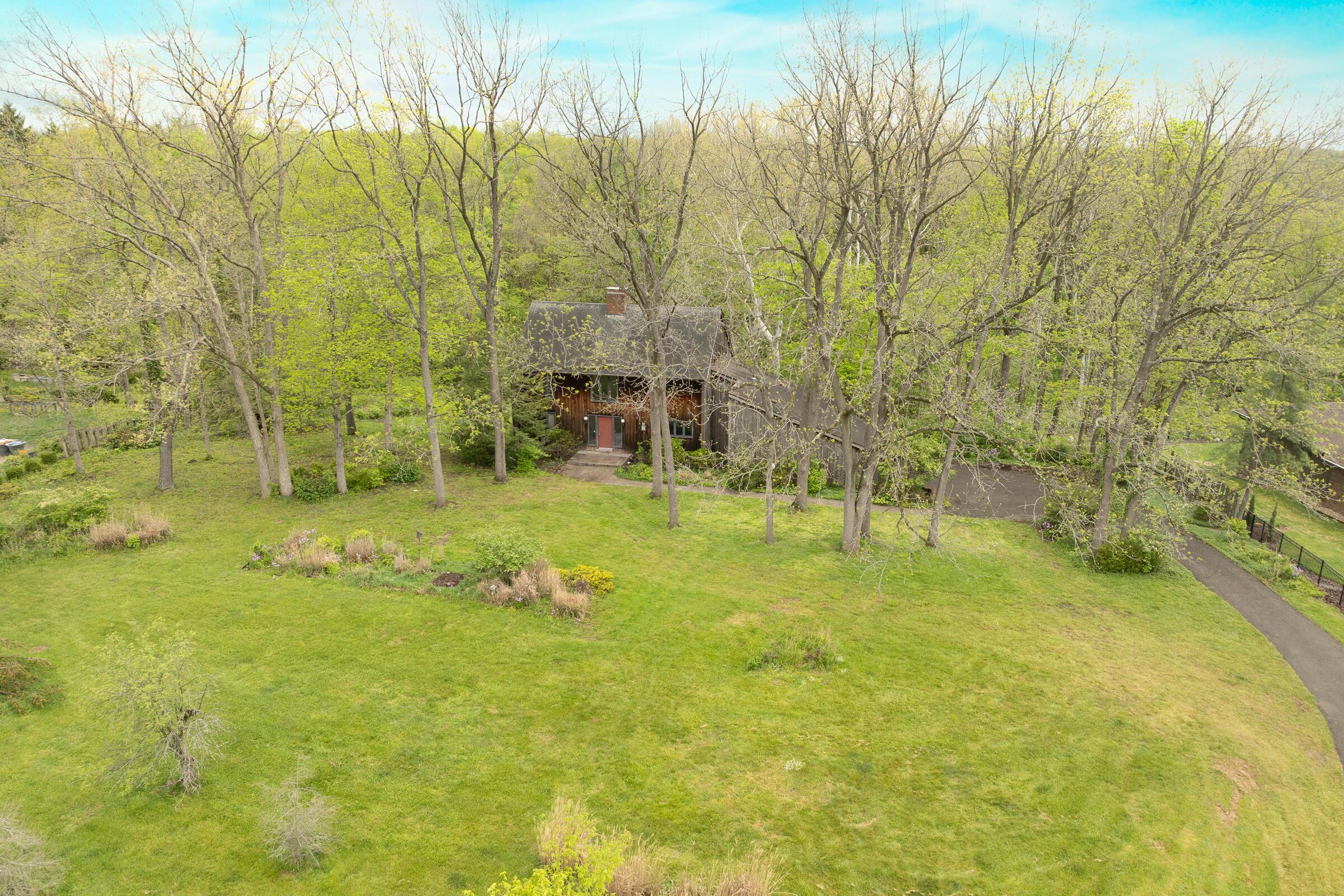 1484 Carriage Road