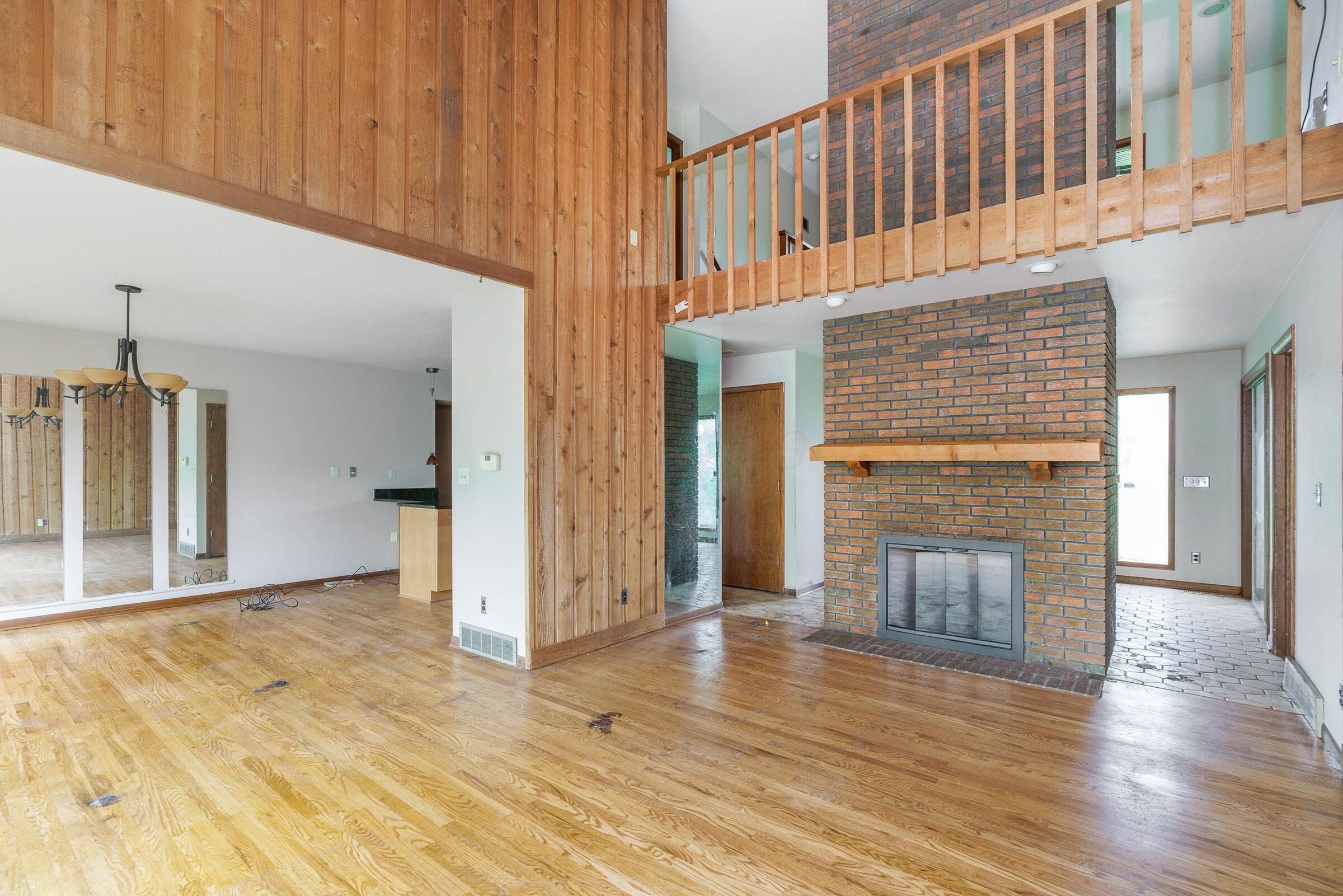1484 Carriage Road