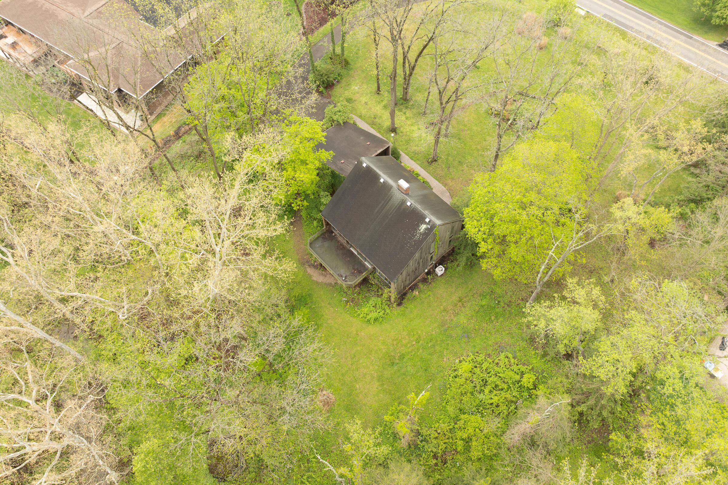 1484 Carriage Road
