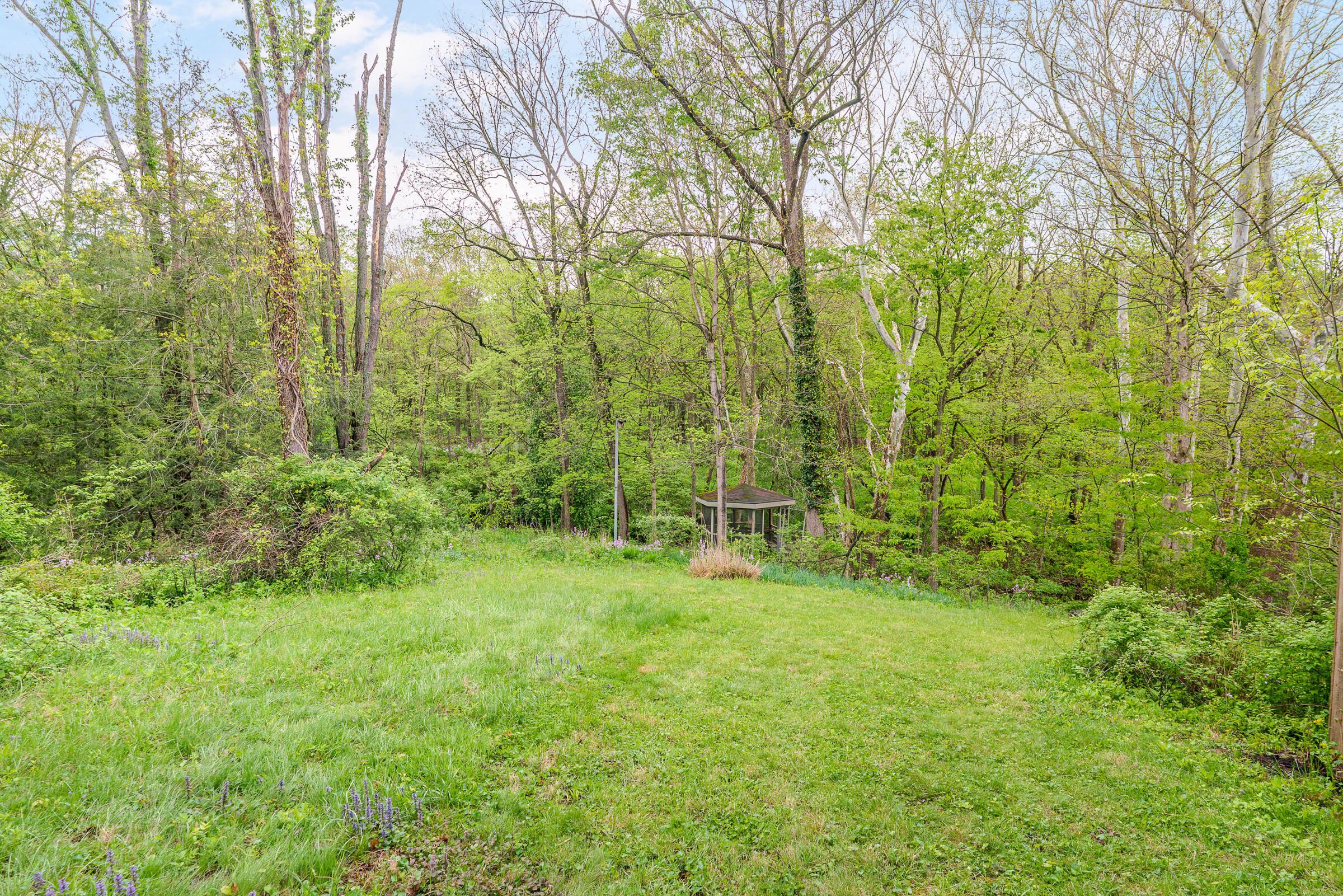 1484 Carriage Road