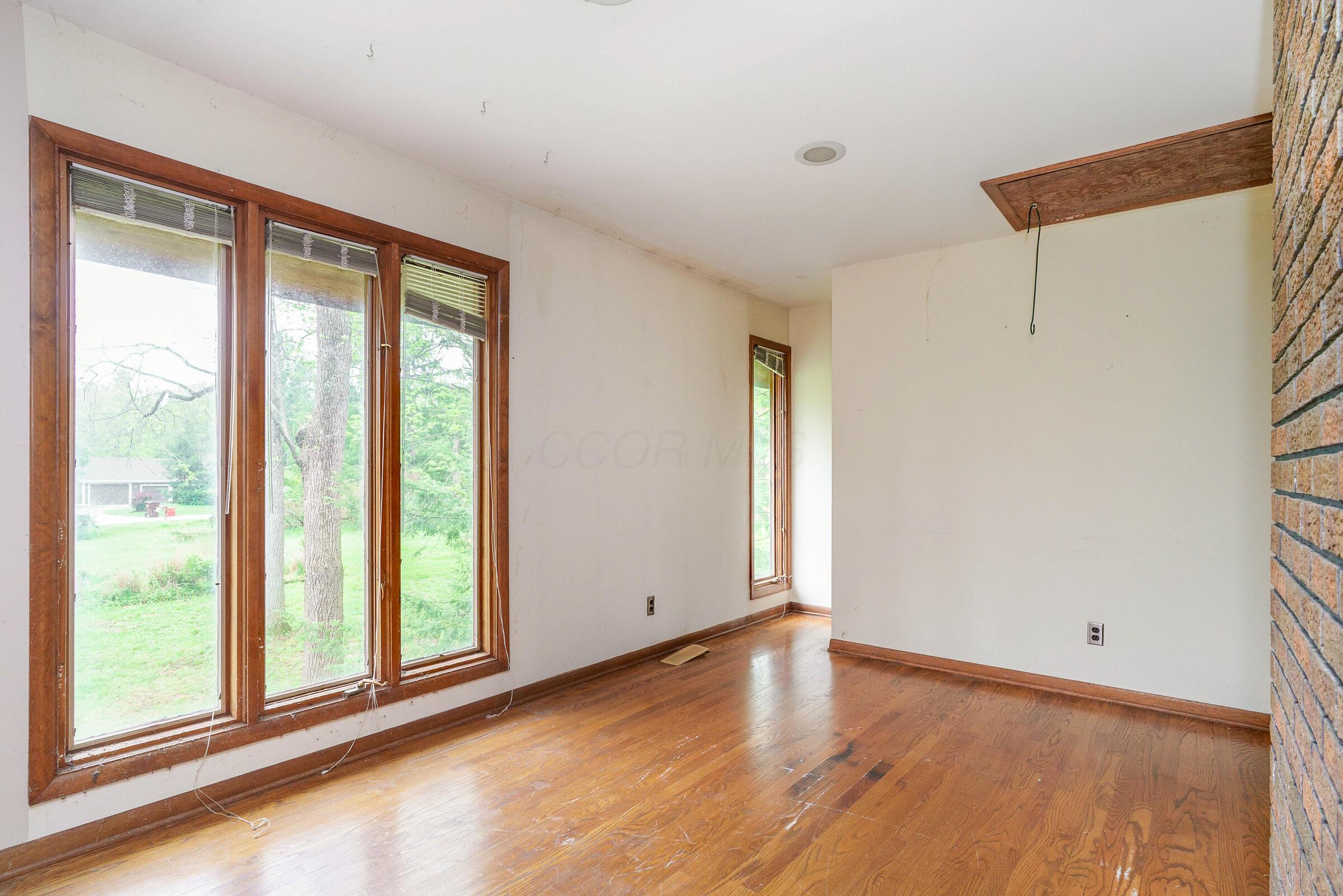 1484 Carriage Road