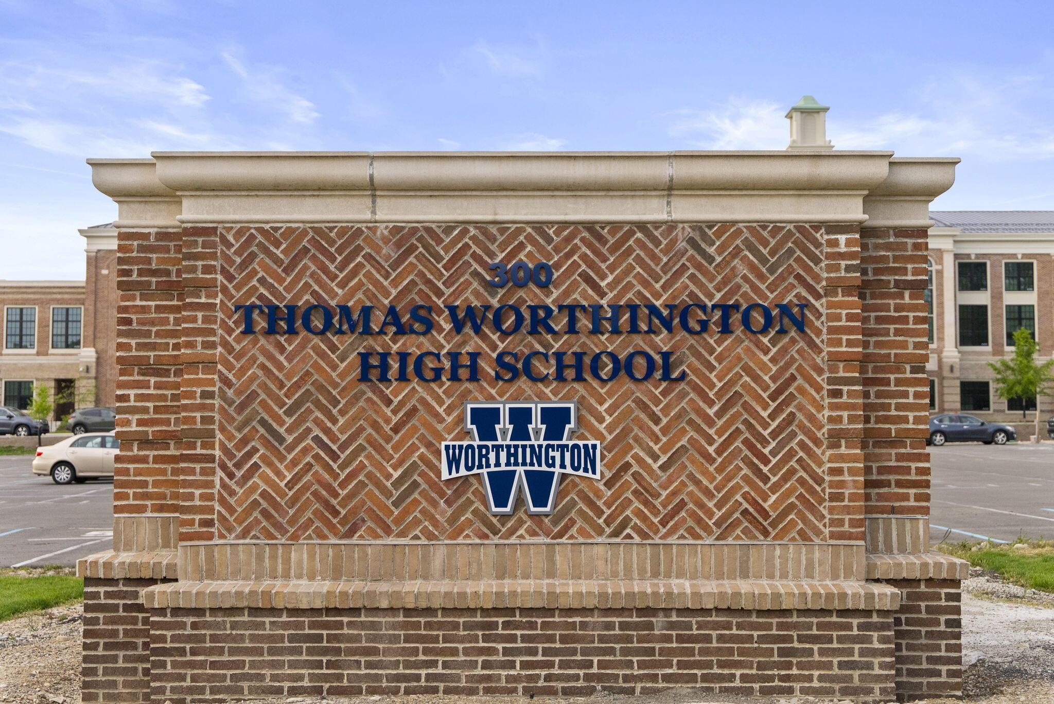 194 W New England Avenue