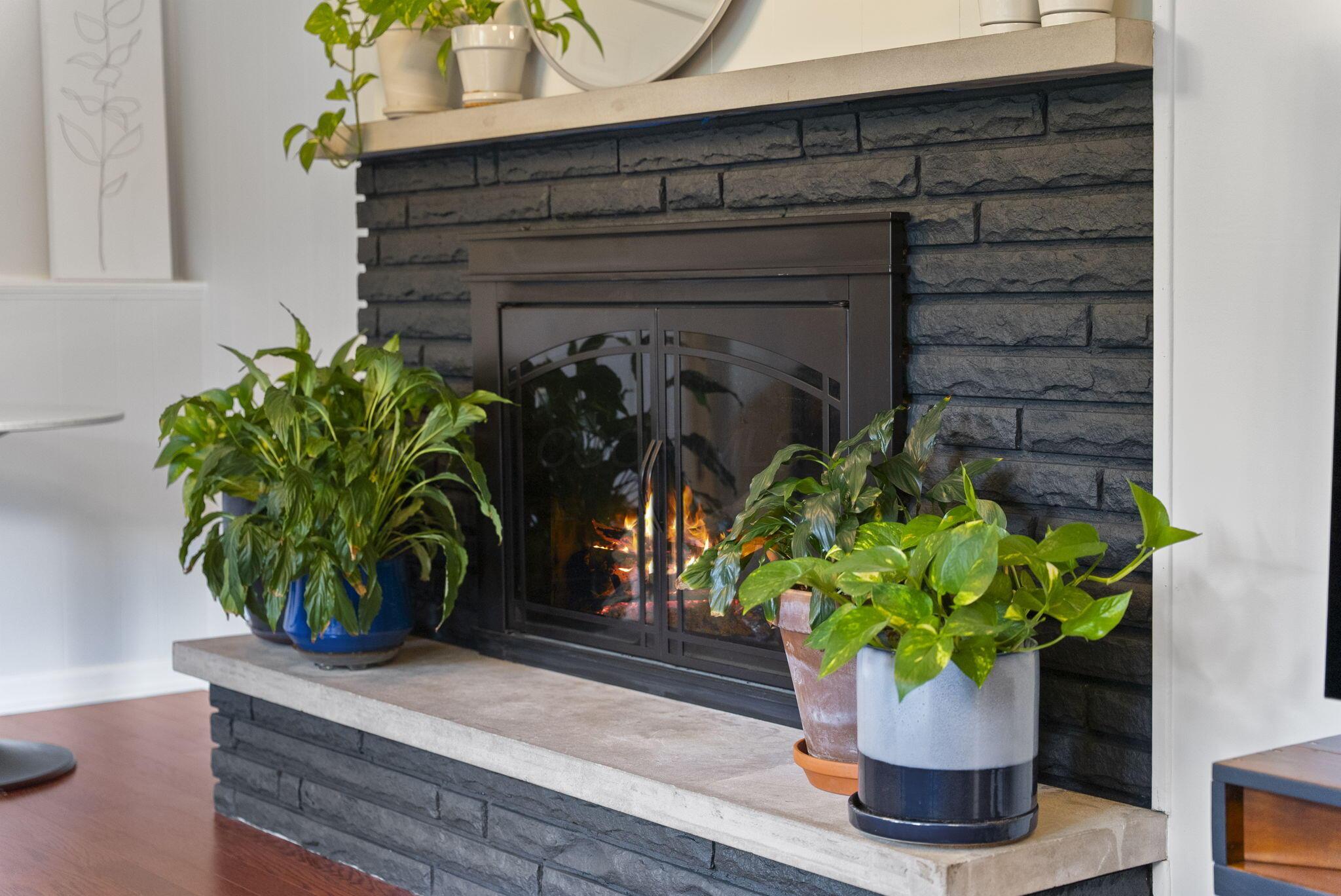 194 W New England Avenue