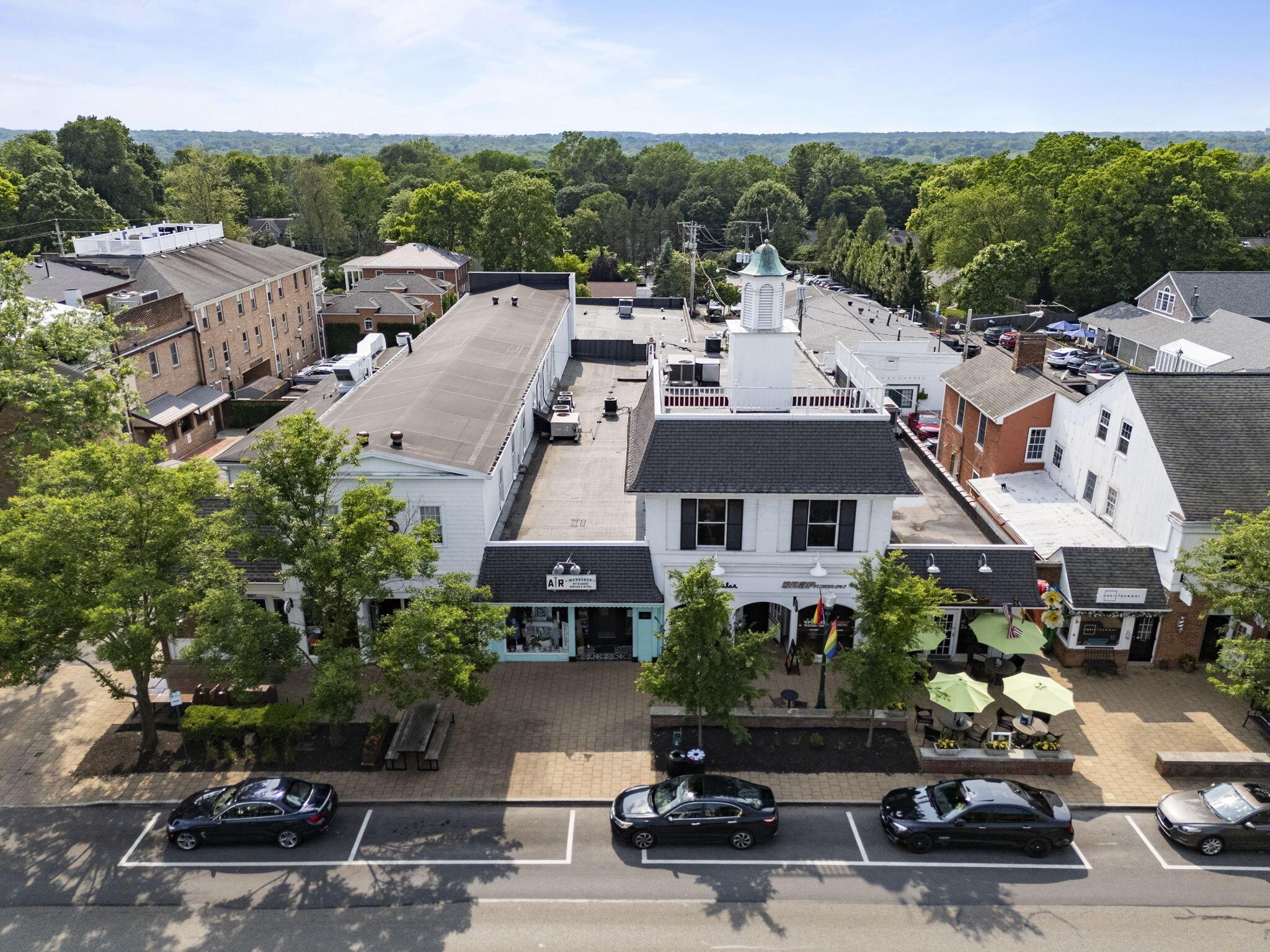 194 W New England Avenue