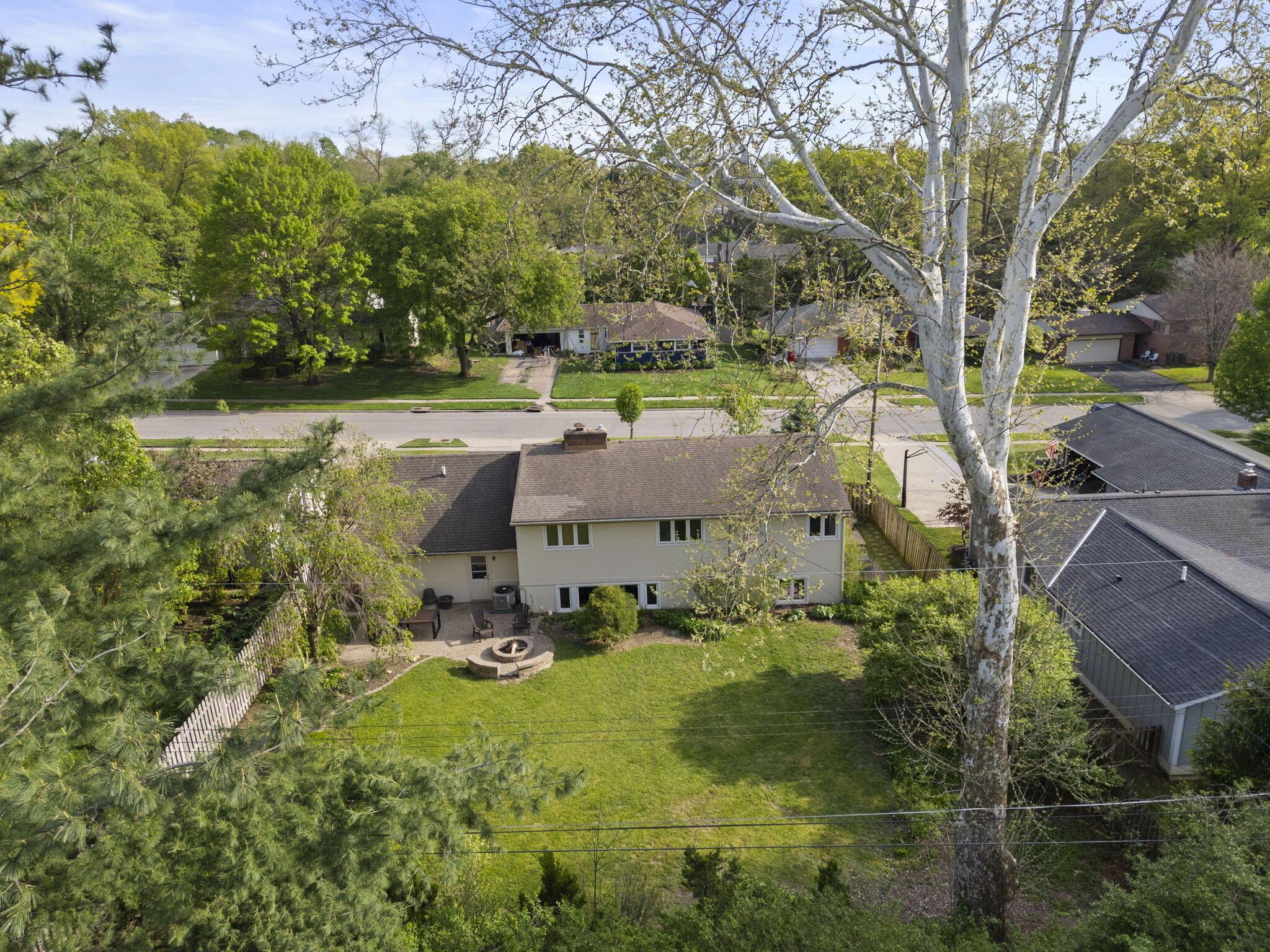 194 W New England Avenue