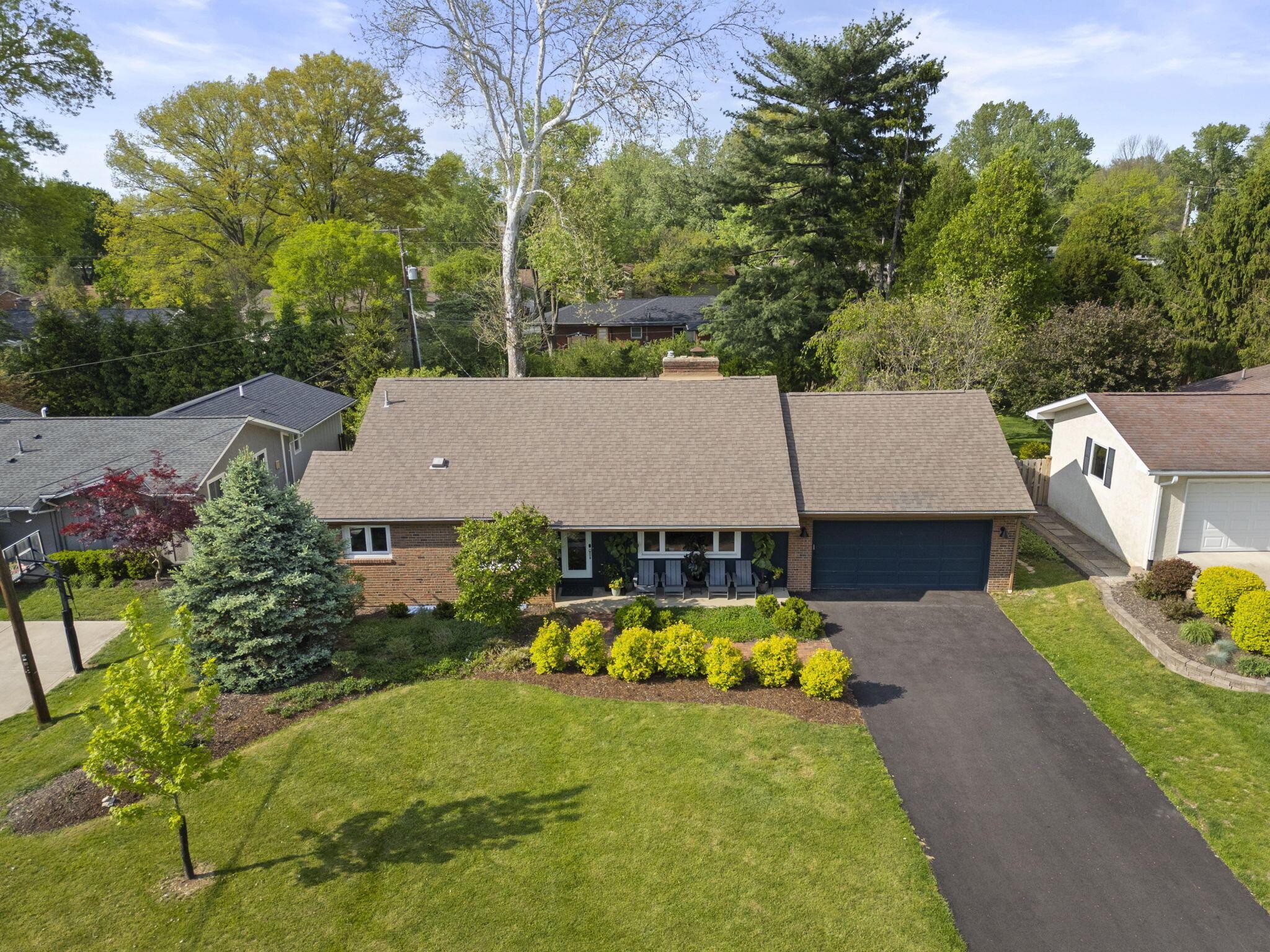 194 W New England Avenue