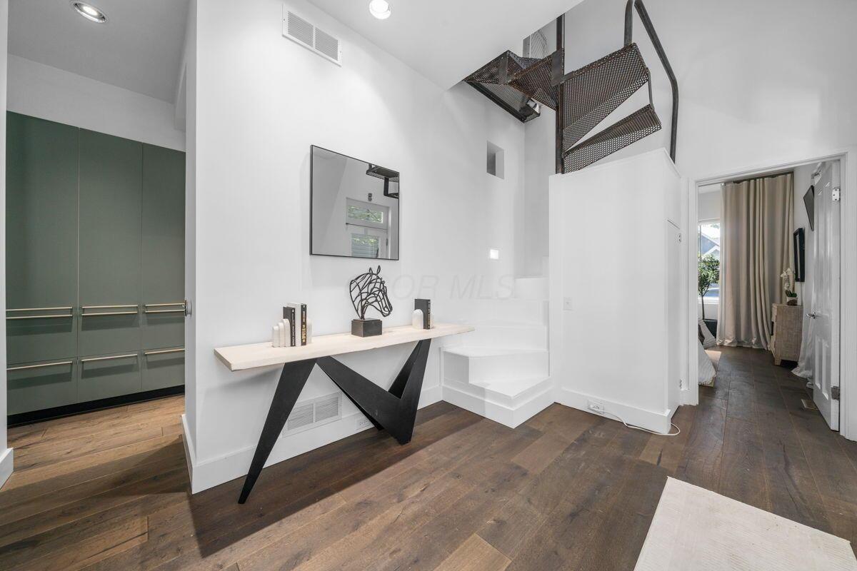 791 S 6th Street