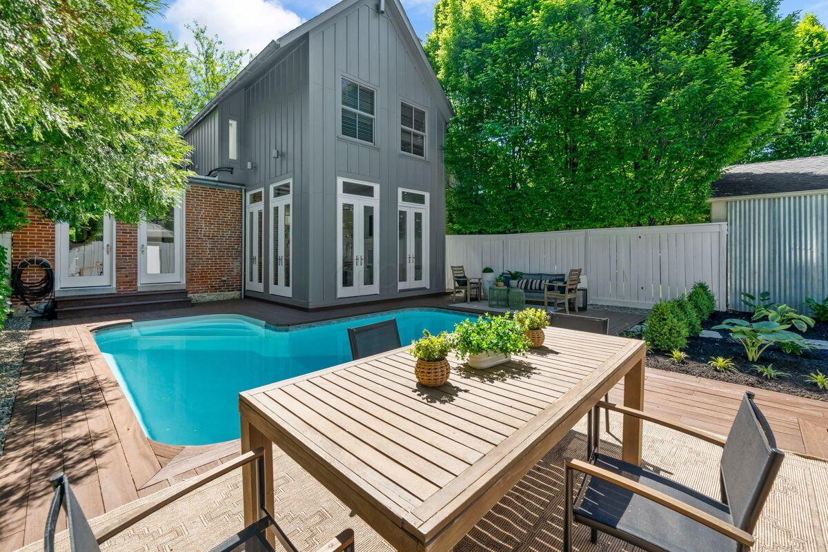 791 S 6th Street