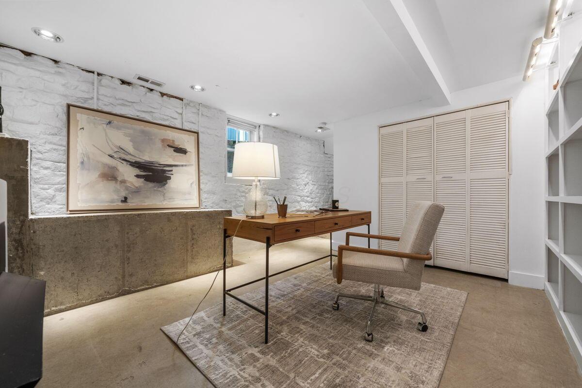 791 S 6th Street