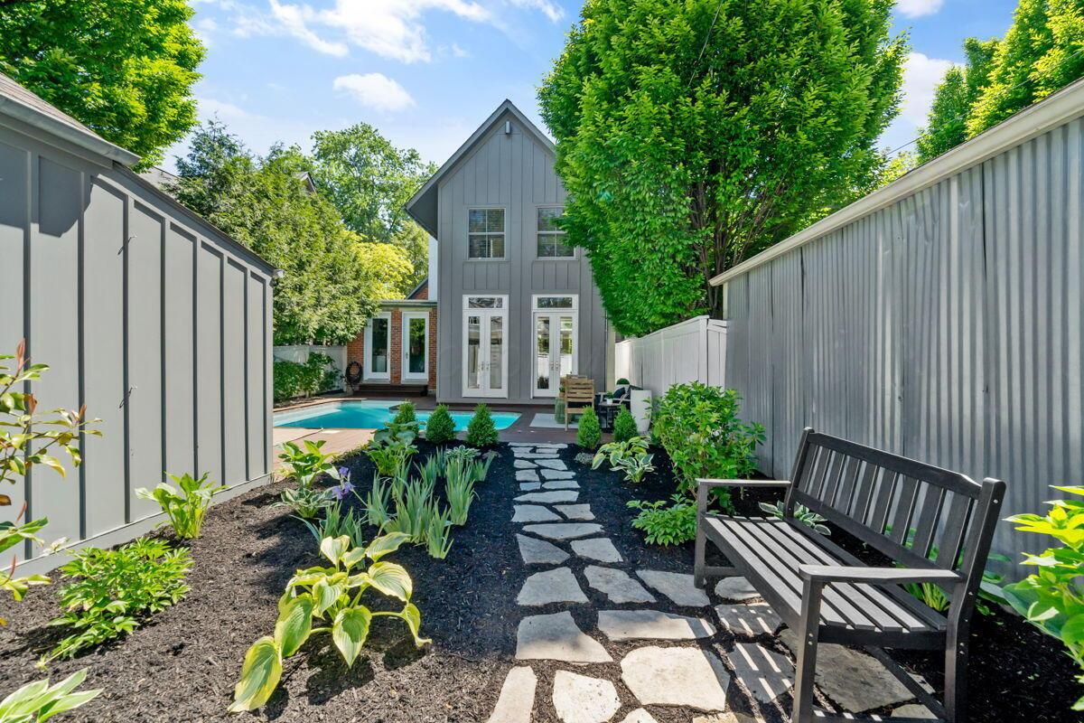 791 S 6th Street