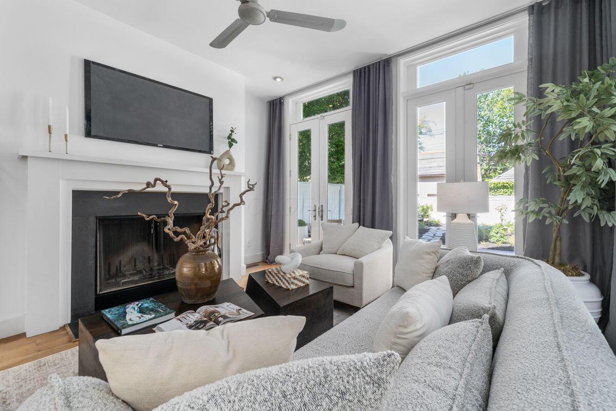 791 S 6th Street