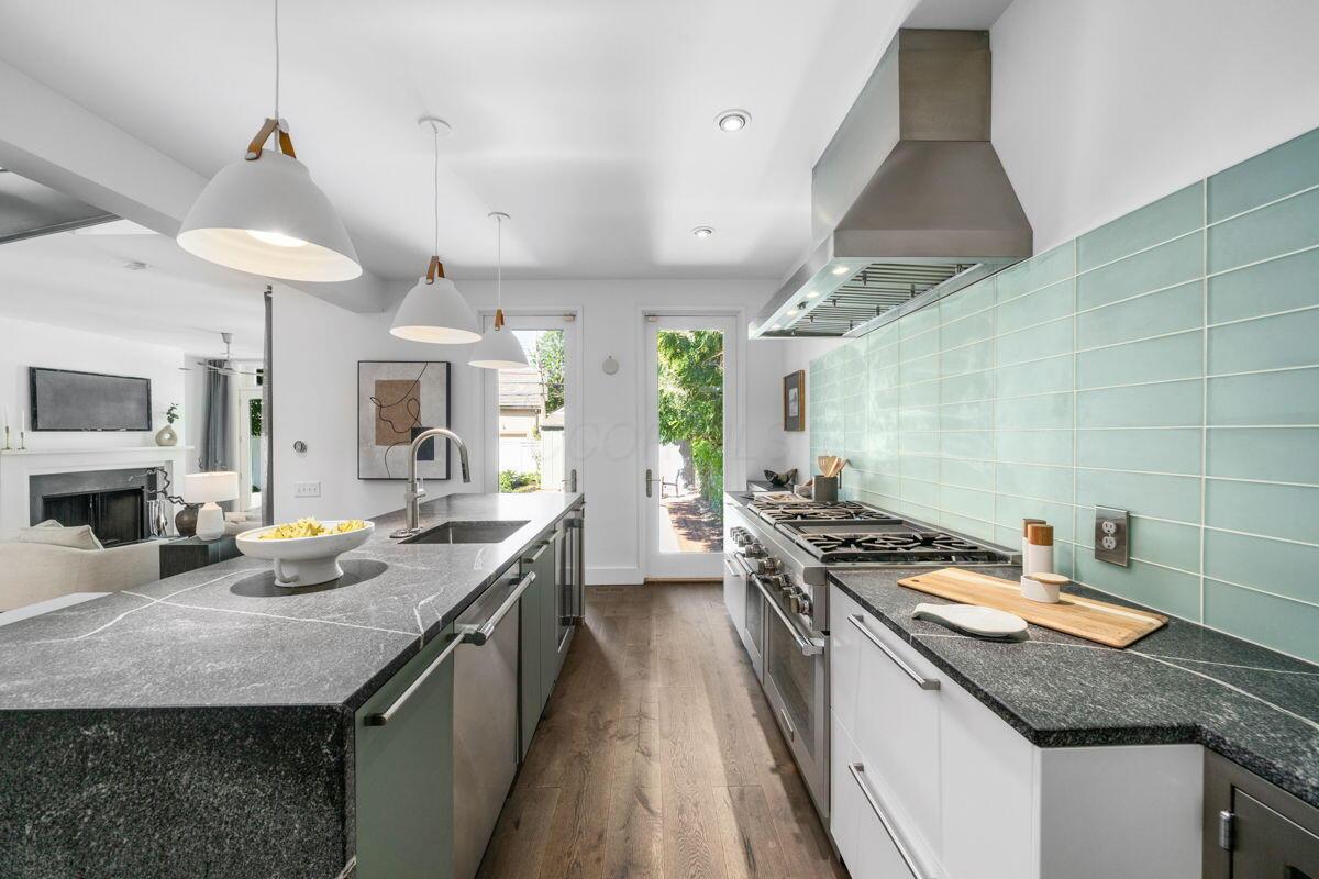 791 S 6th Street