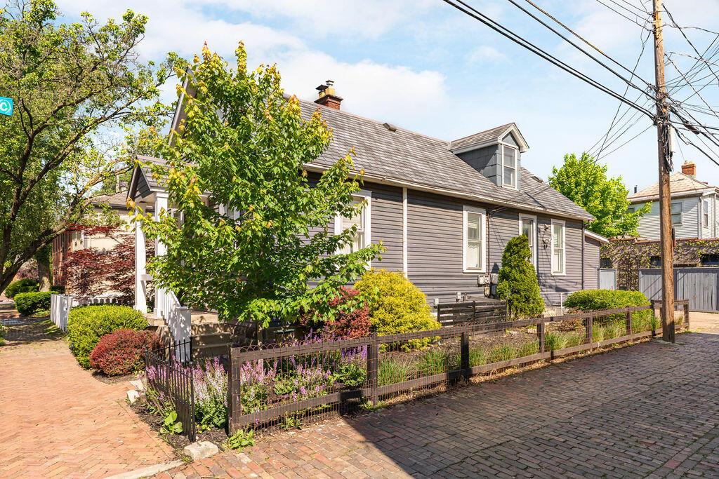204 Jackson Street