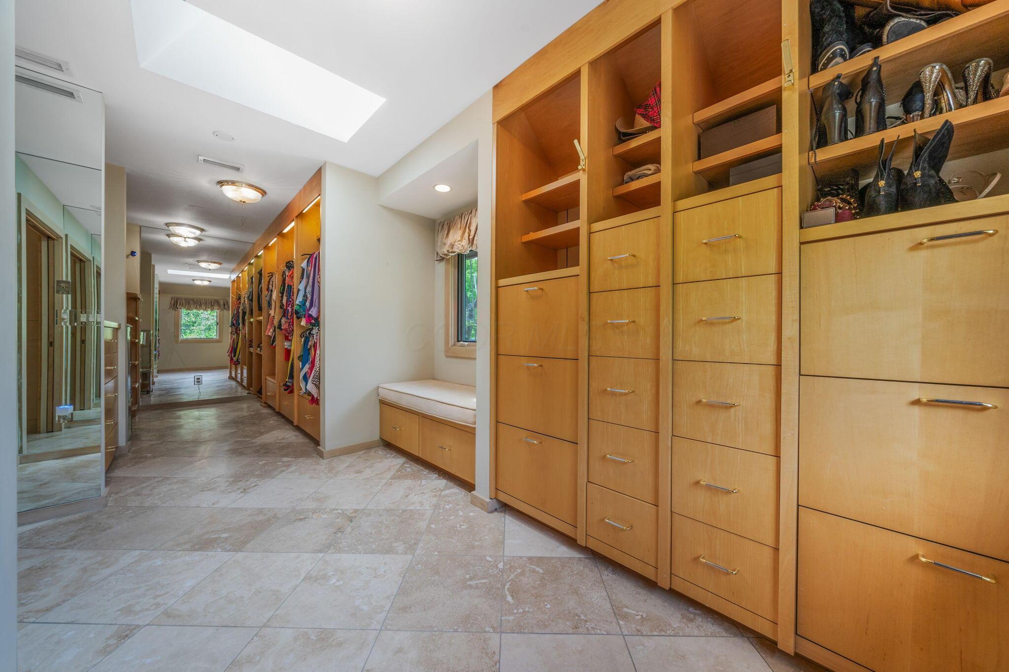 1707 Hyatts Road