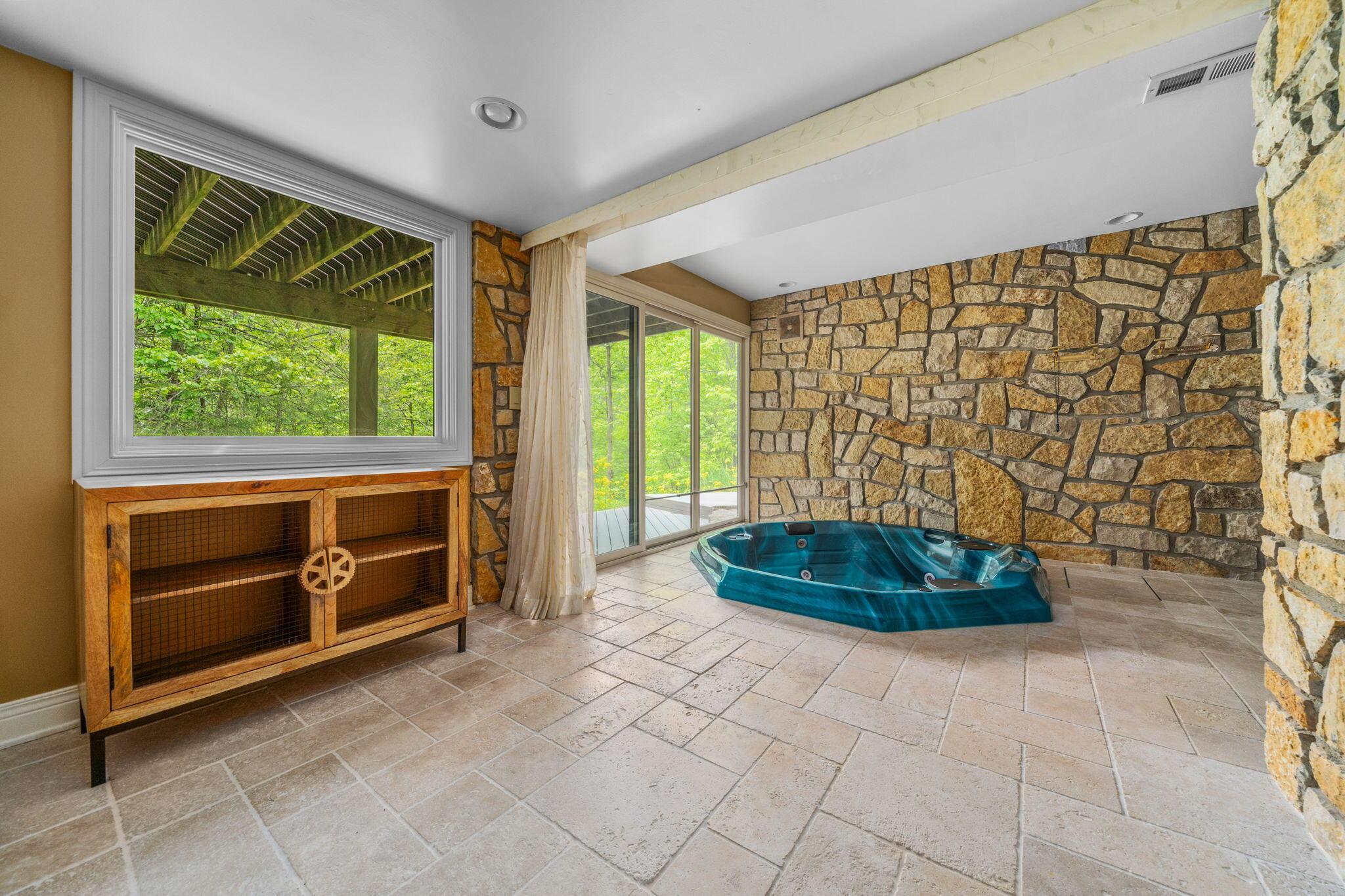 1707 Hyatts Road