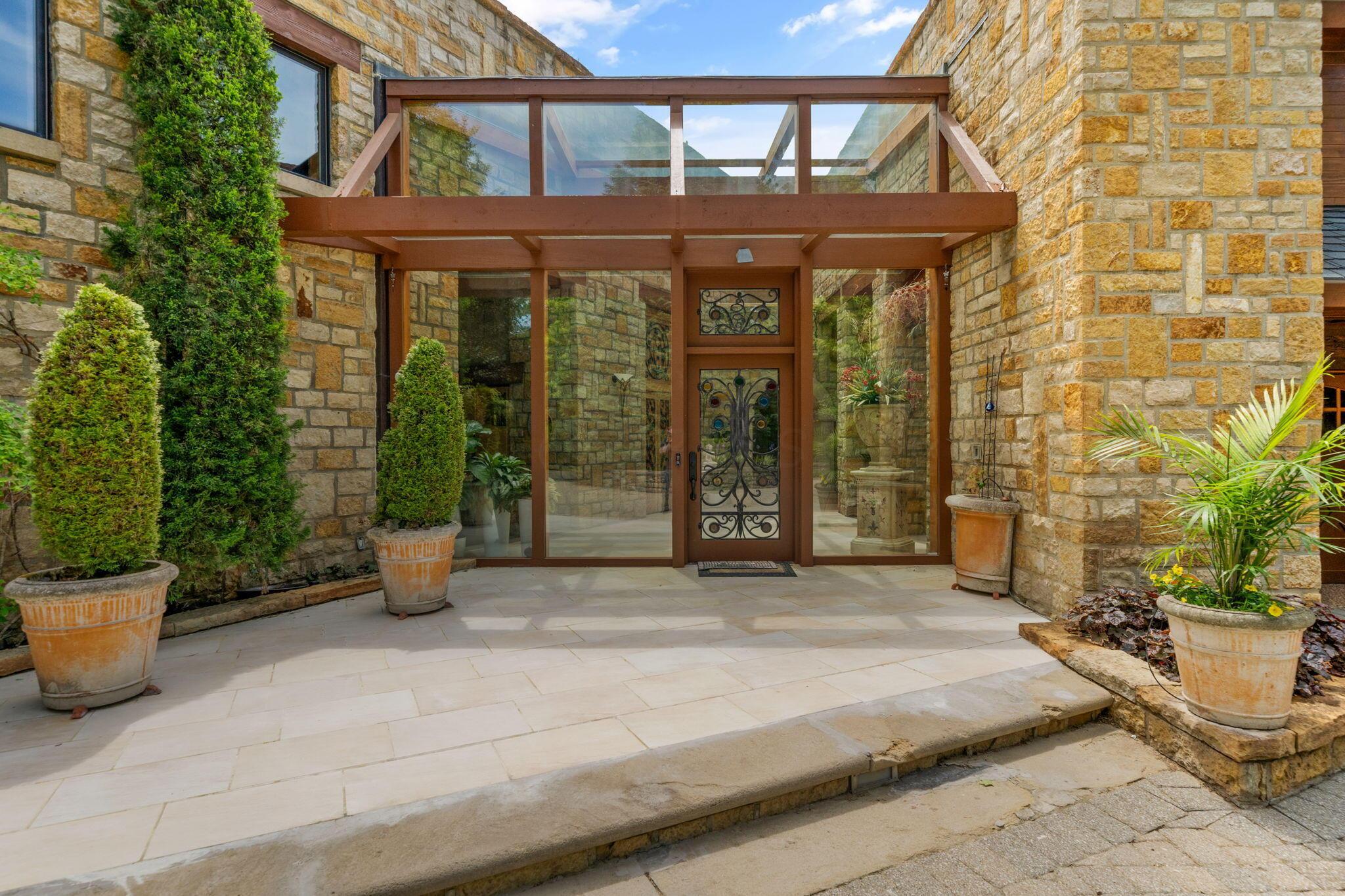 1707 Hyatts Road