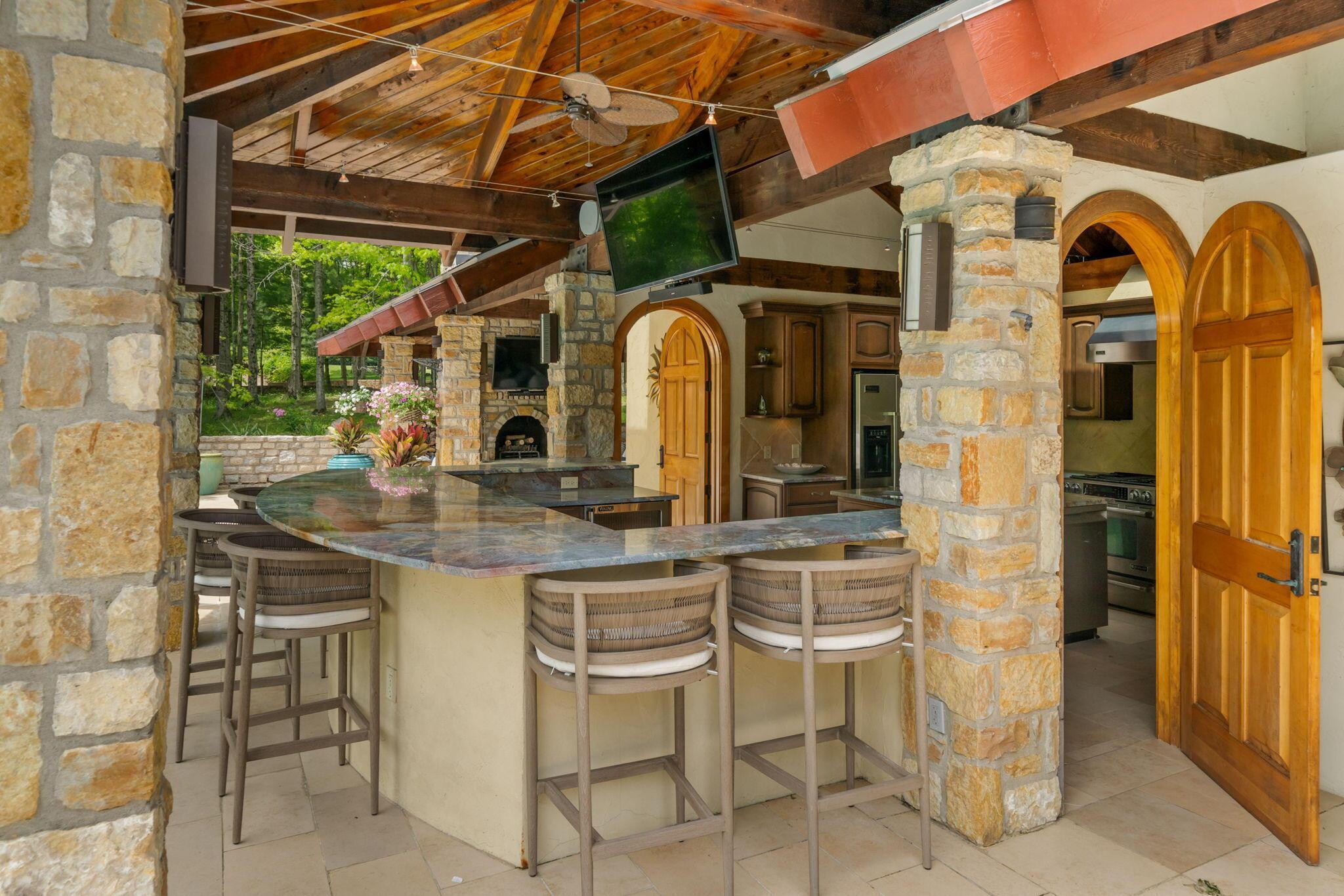 1707 Hyatts Road