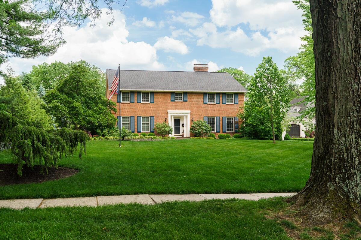 300 N Drexel Avenue