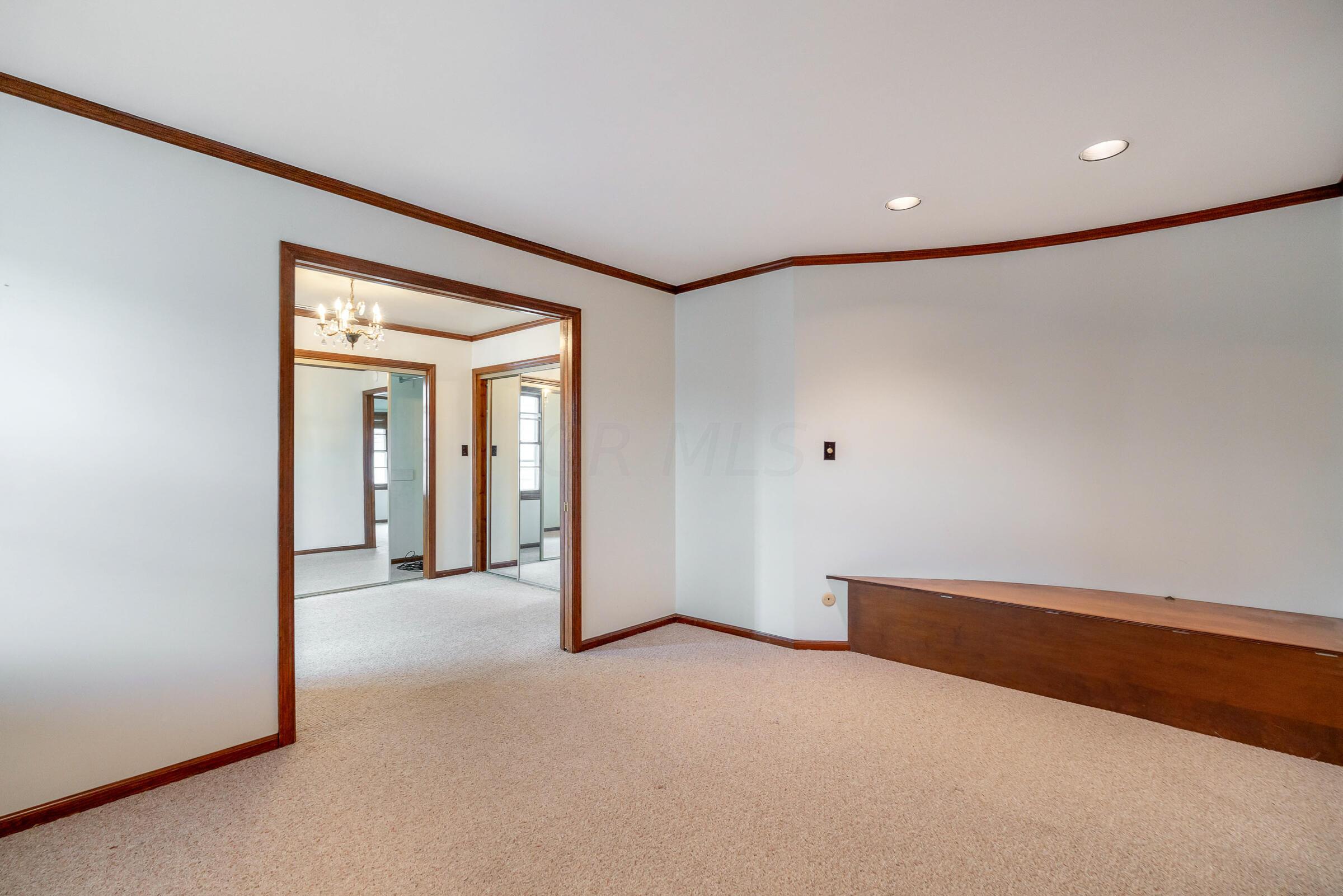 860 S 3rd Street