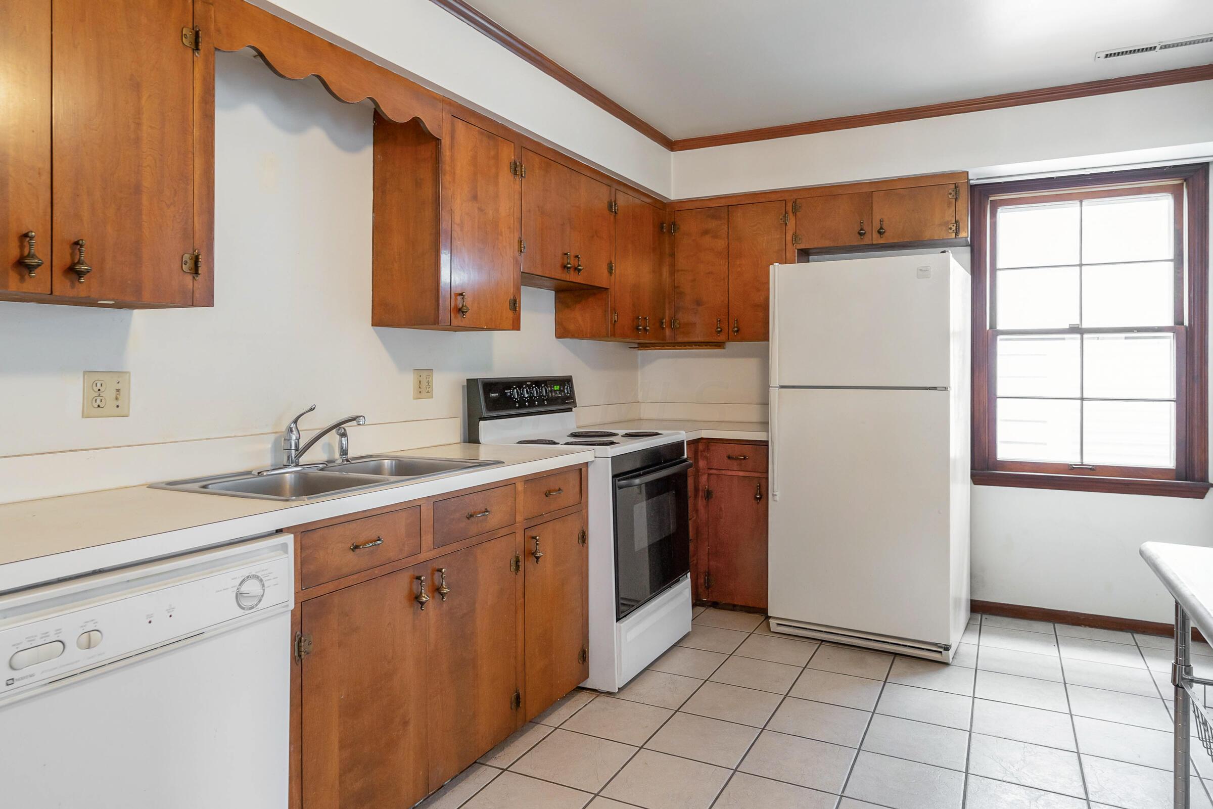 860 S 3rd Street