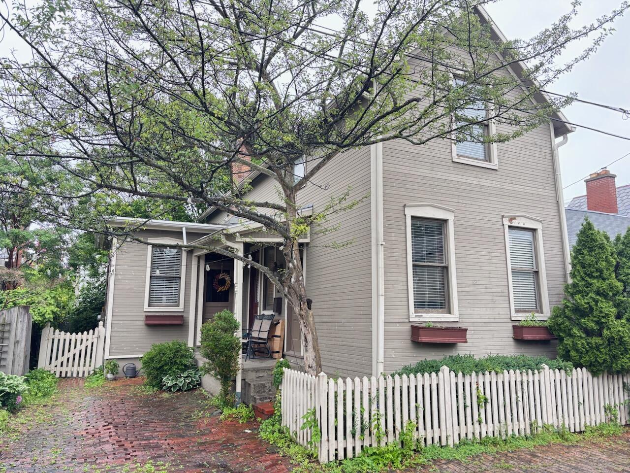 874 Macon Alley