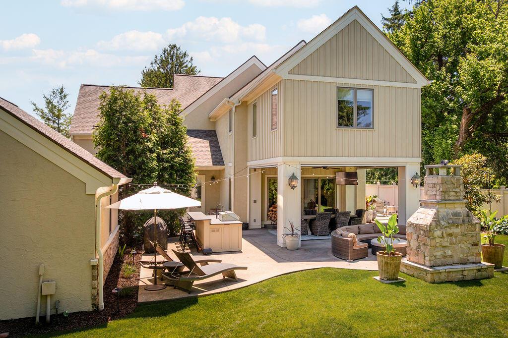 2462 Lane Road