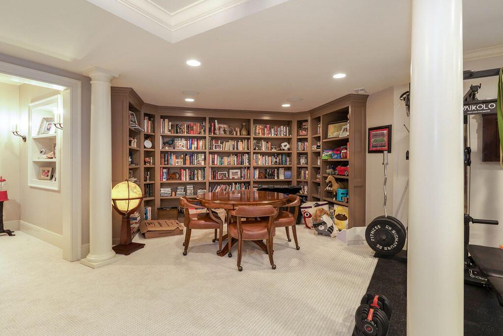 2462 Lane Road